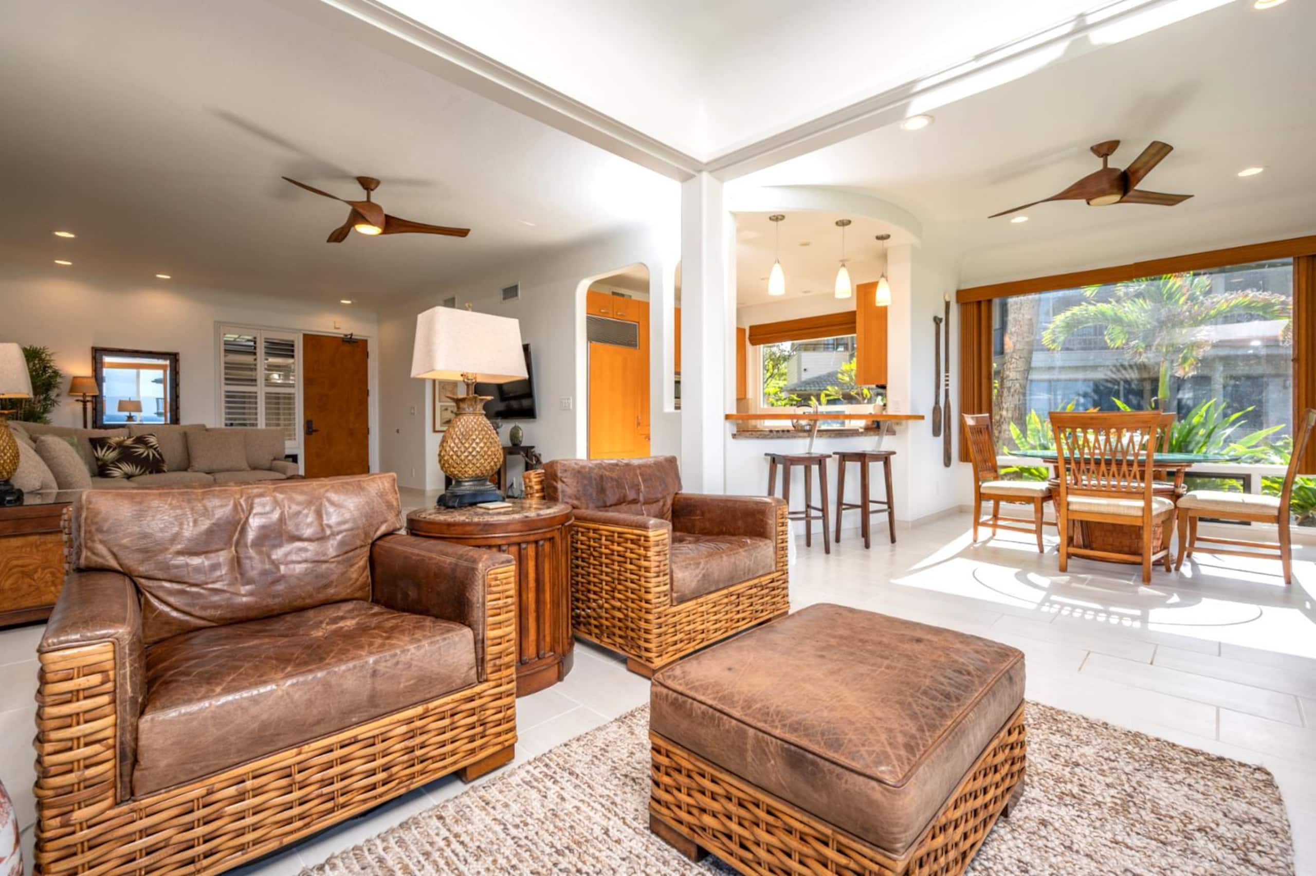 Condo in Lahaina · ★4.89 · 1 bedroom · 2 beds · 2 baths - Image 9