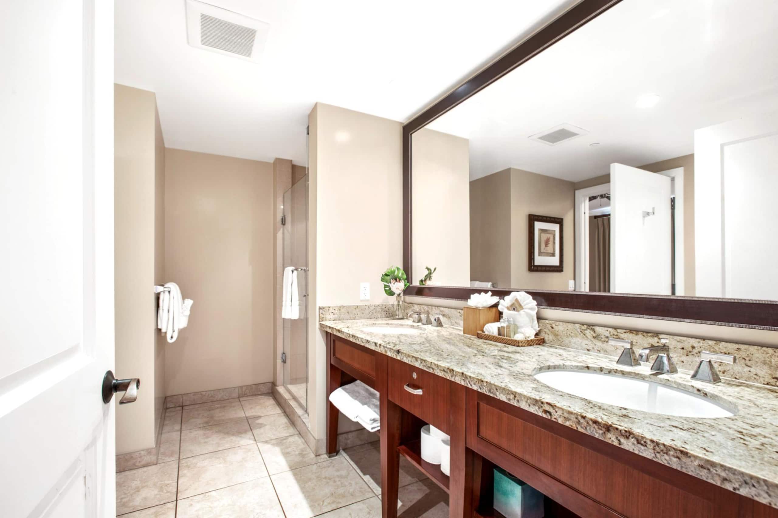 Condo in Lahaina · ★4.92 · 2 bedrooms · 4 beds · 2 private baths - Image 36