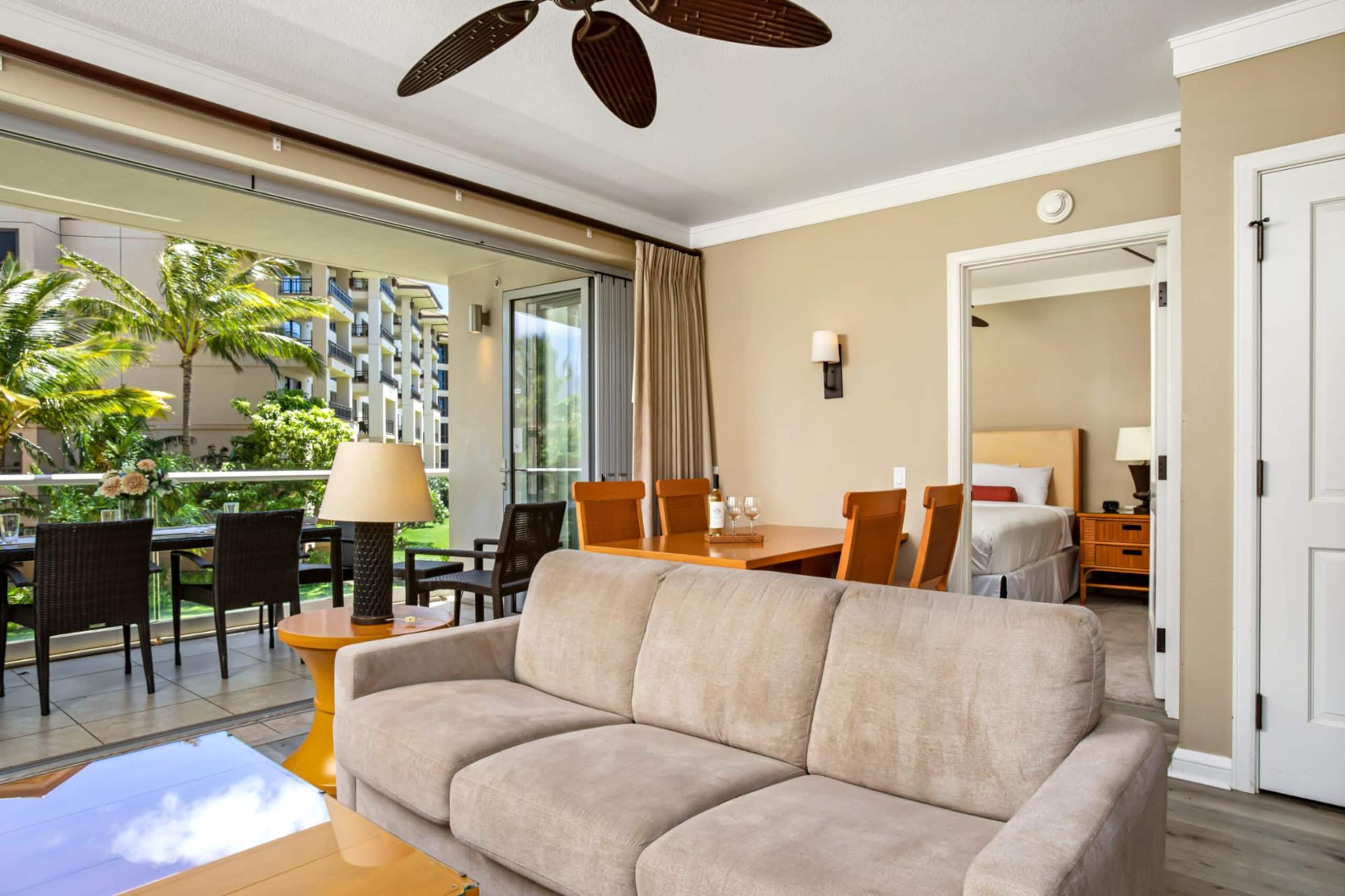 Condo in Lahaina · ★4.89 · 1 bedroom · 2 beds · 1 bath - Image 15