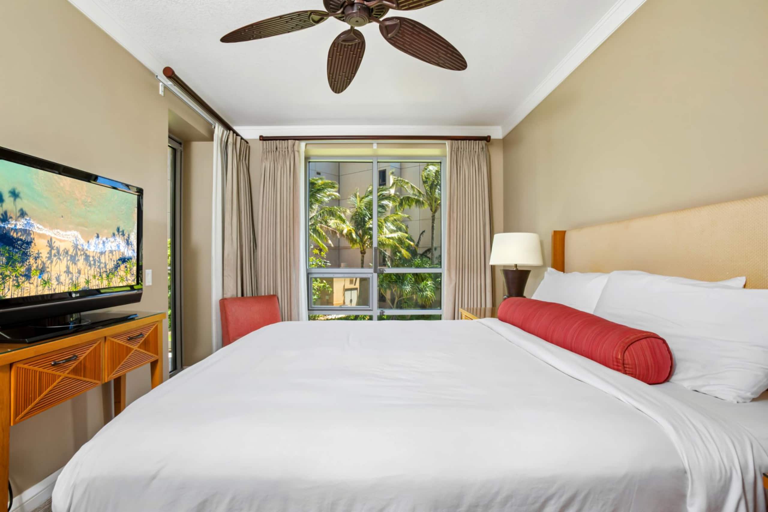Condo in Lahaina · ★4.89 · 1 bedroom · 2 beds · 1 bath - Image 26