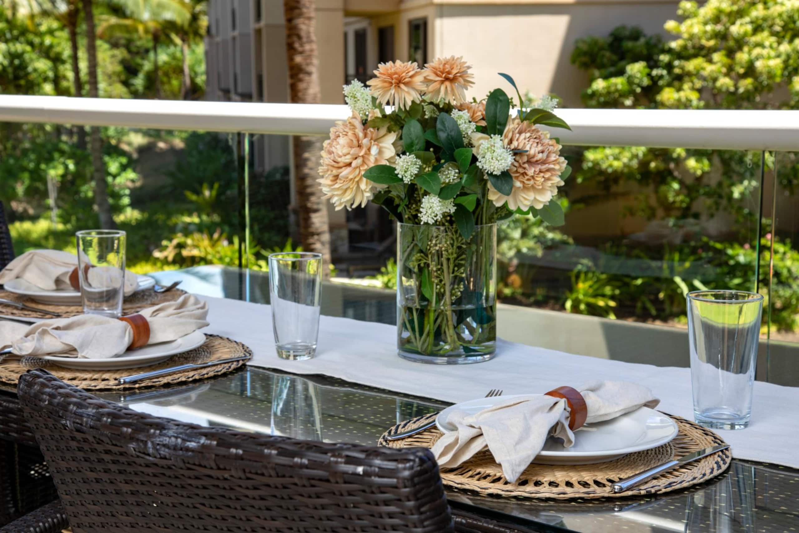 Condo in Lahaina · ★4.89 · 1 bedroom · 2 beds · 1 bath - Image 6