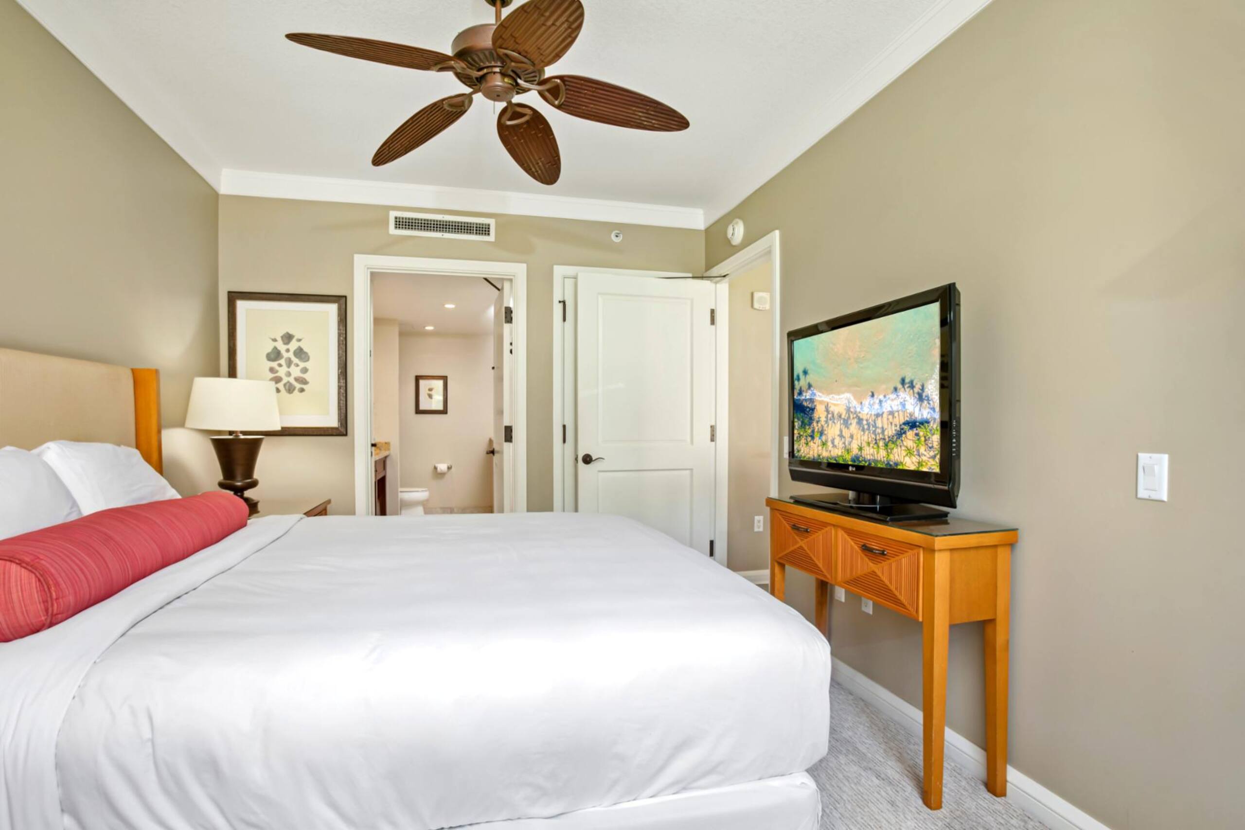 Condo in Lahaina · ★4.89 · 1 bedroom · 2 beds · 1 bath - Image 27