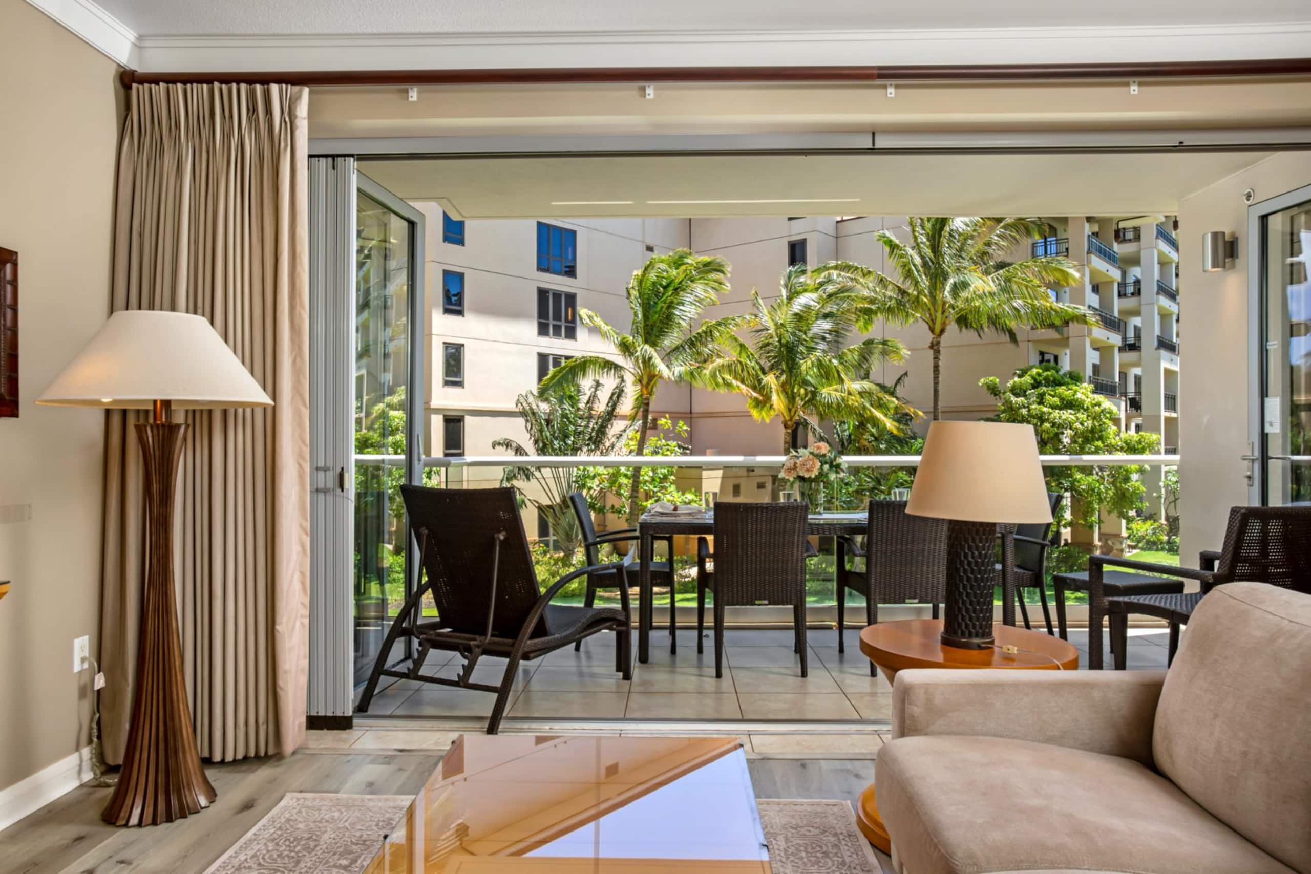 Condo in Lahaina · ★4.89 · 1 bedroom · 2 beds · 1 bath - Image 9