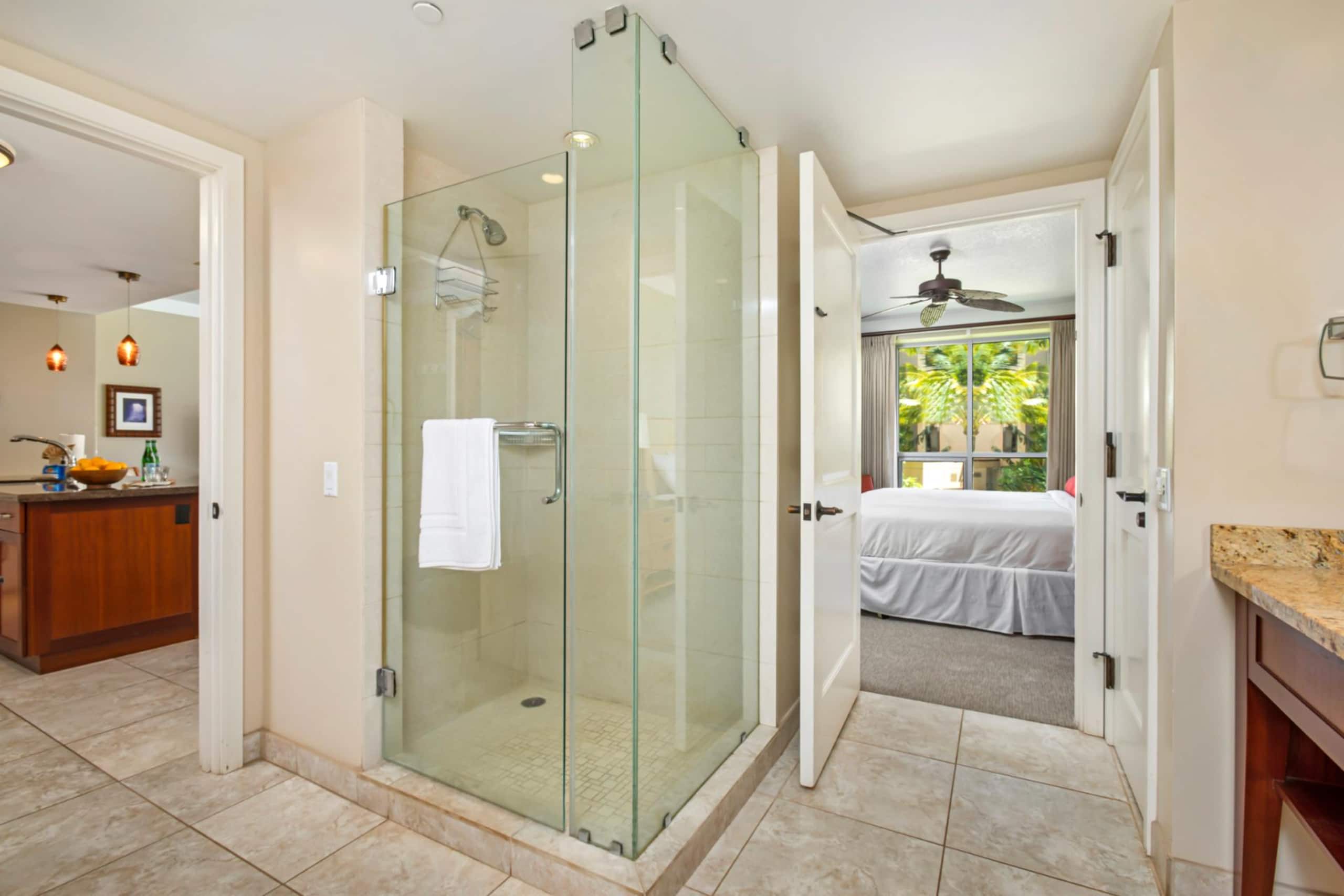 Condo in Lahaina · ★4.89 · 1 bedroom · 2 beds · 1 bath - Image 31