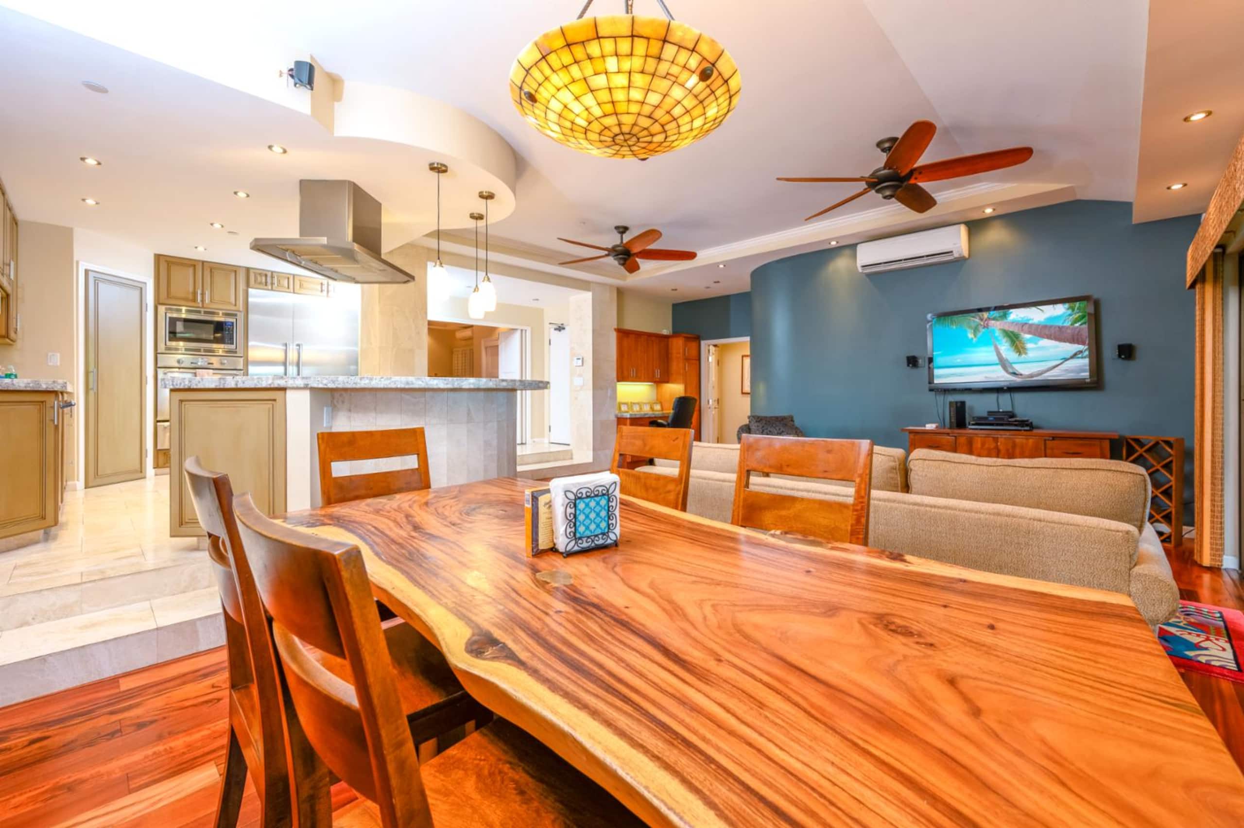 Condo in Lahaina · ★4.67 · 2 bedrooms · 3 beds · 2 baths - Image 27