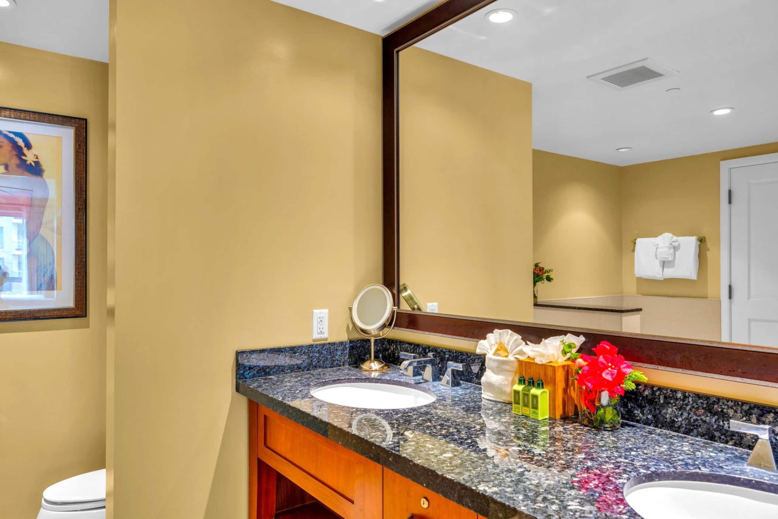 Condo in Lahaina · ★5.0 · 2 bedrooms · 4 beds · 2 baths - Image 32