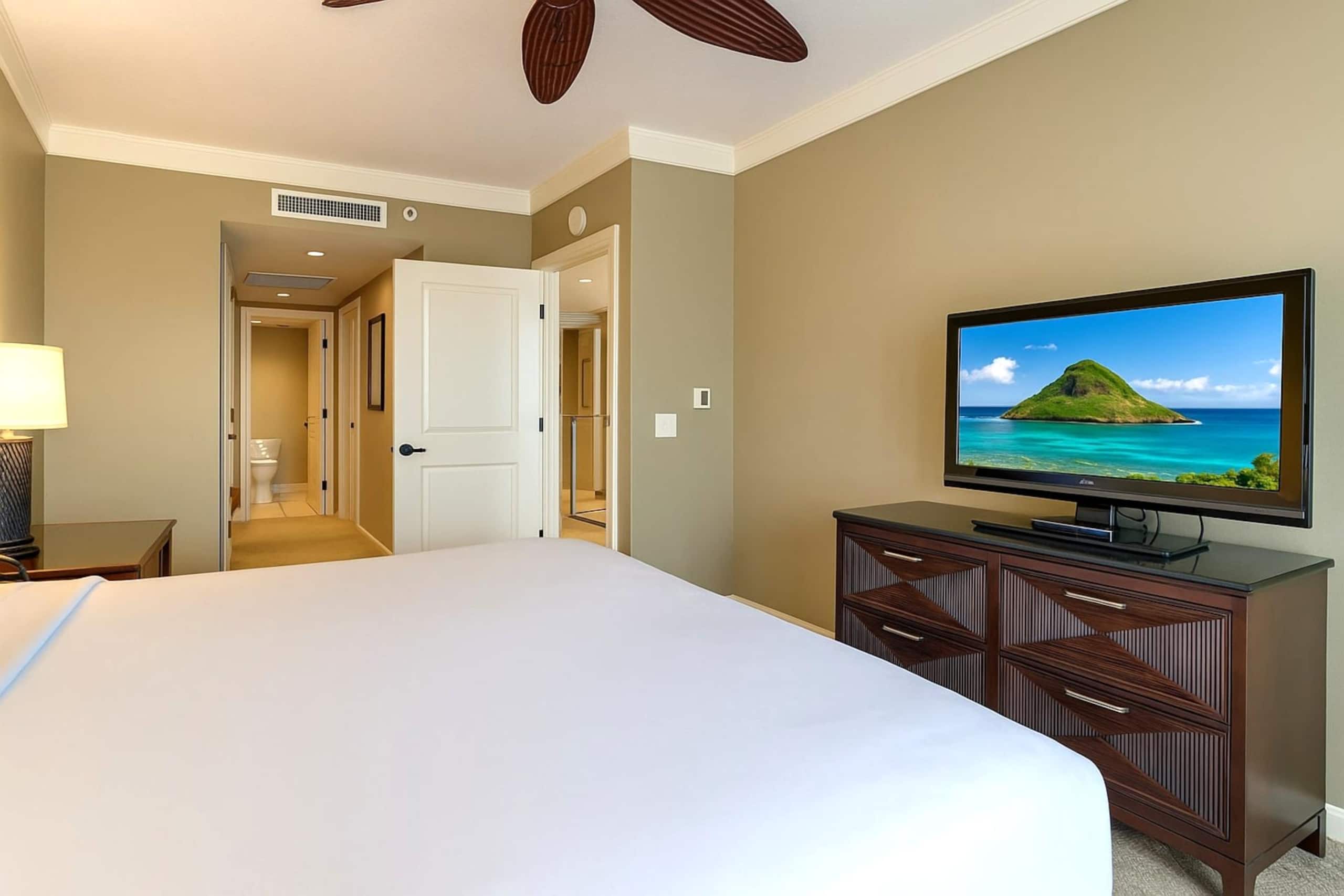 Condo in Lahaina · ★5.0 · 2 bedrooms · 3 beds · 2 baths - Image 25