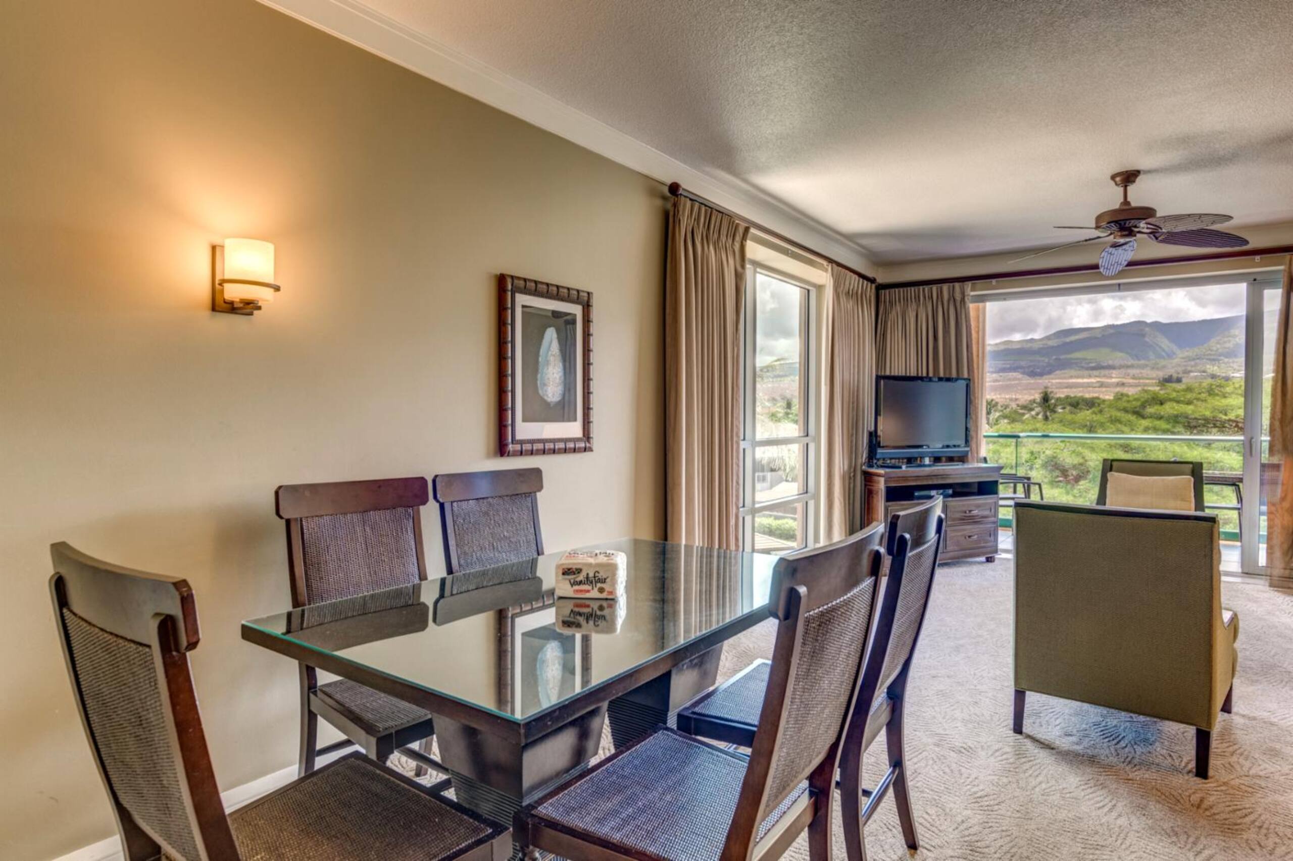 Condo in Lahaina · ★5.0 · 2 bedrooms · 3 beds · 2 baths - Image 10
