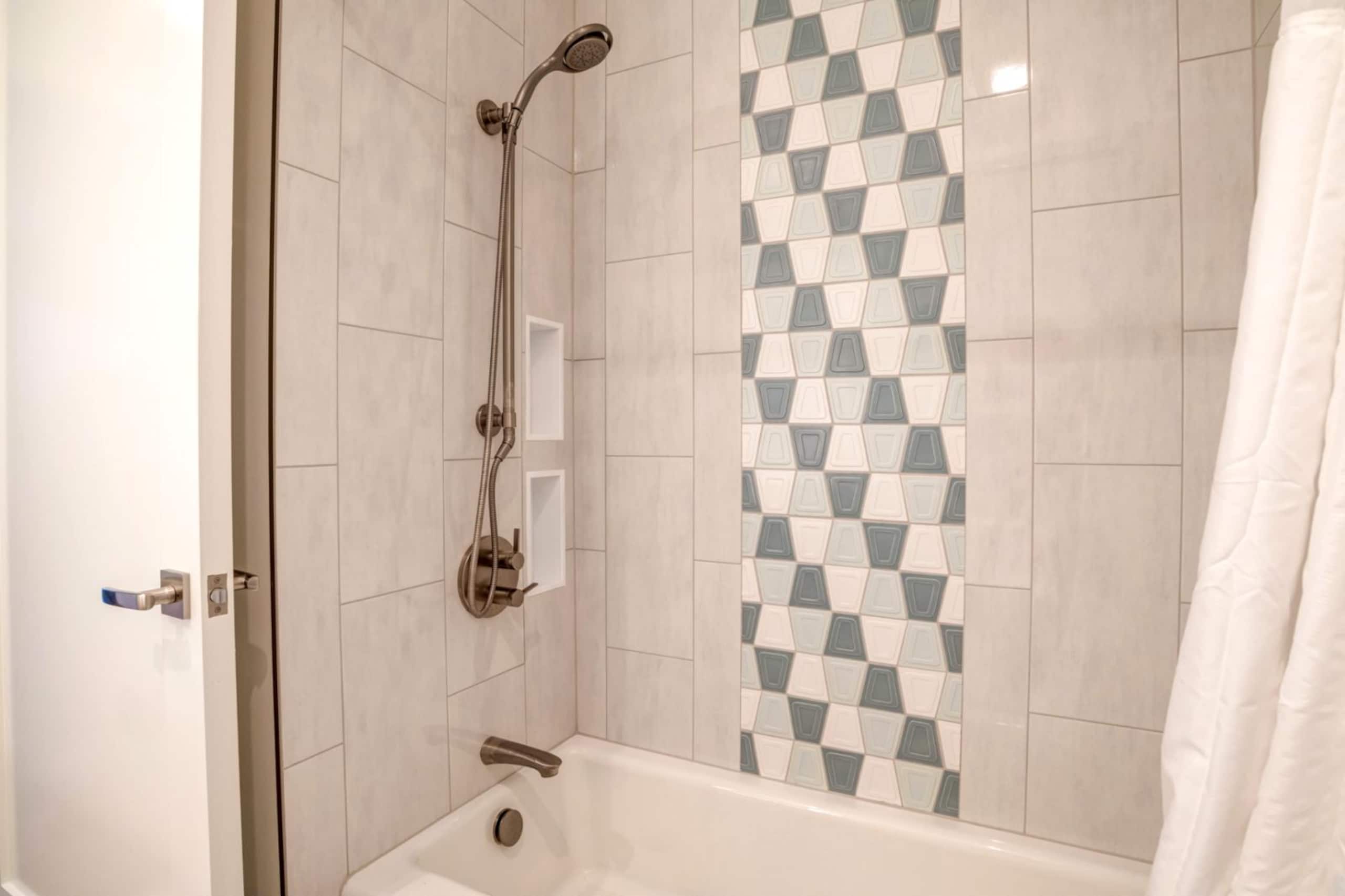 Condo in Lahaina · ★5.0 · 3 bedrooms · 4 beds · 3 baths - Image 33