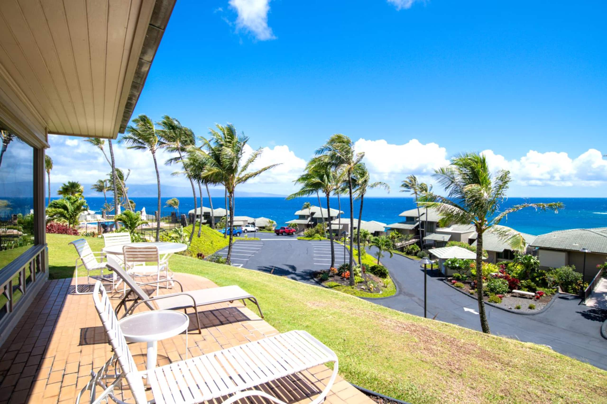 Condo in Lahaina · ★4.67 · 2 bedrooms · 4 beds · 2 baths - Image 3