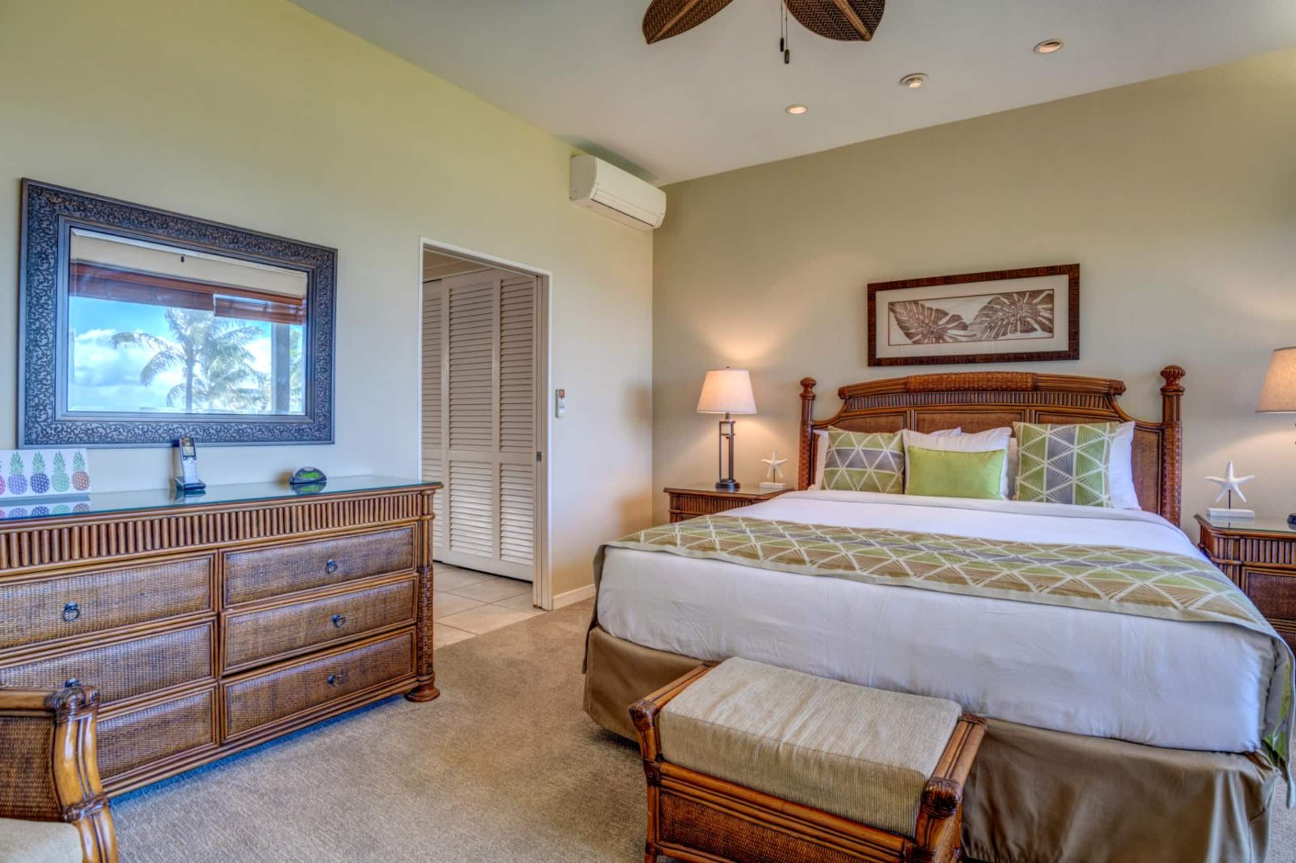 Condo in Lahaina · ★4.67 · 2 bedrooms · 4 beds · 2 baths - Image 27