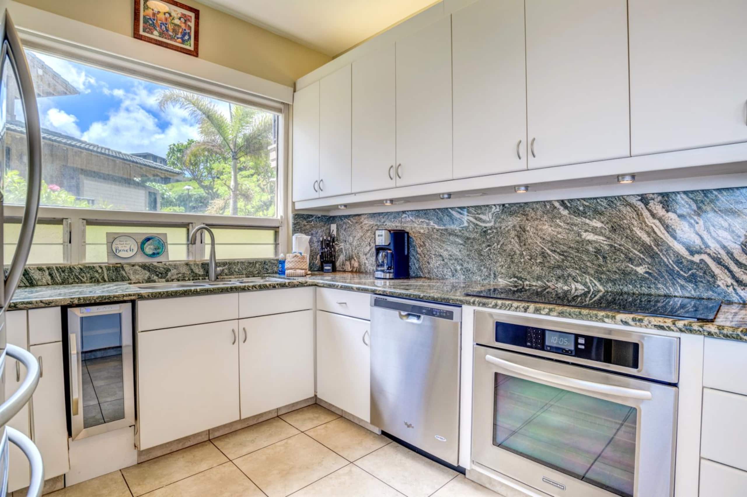Condo in Lahaina · ★4.67 · 2 bedrooms · 4 beds · 2 baths - Image 22
