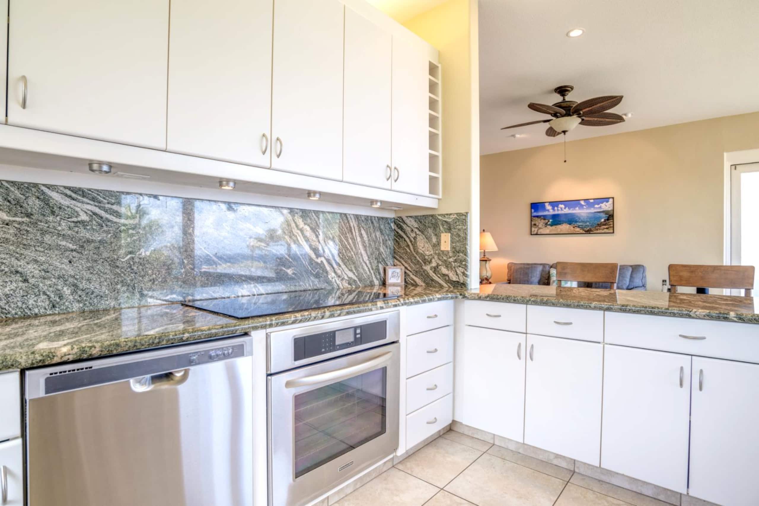 Condo in Lahaina · ★4.67 · 2 bedrooms · 4 beds · 2 baths - Image 23
