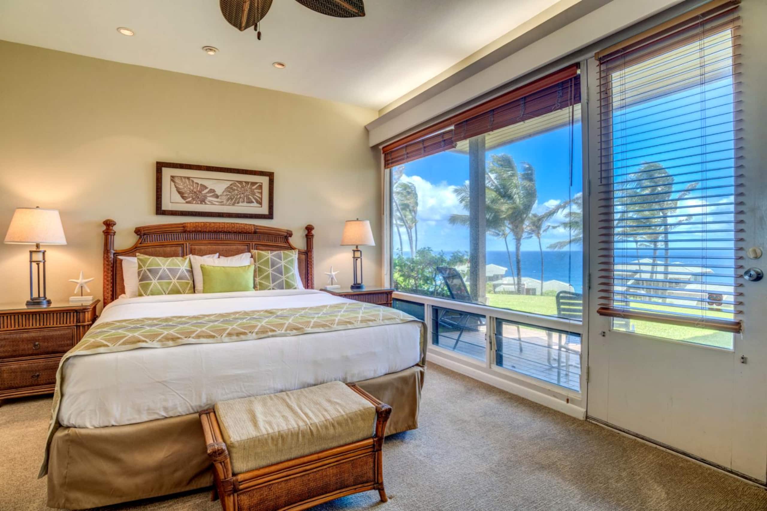 Condo in Lahaina · ★4.67 · 2 bedrooms · 4 beds · 2 baths - Image 25