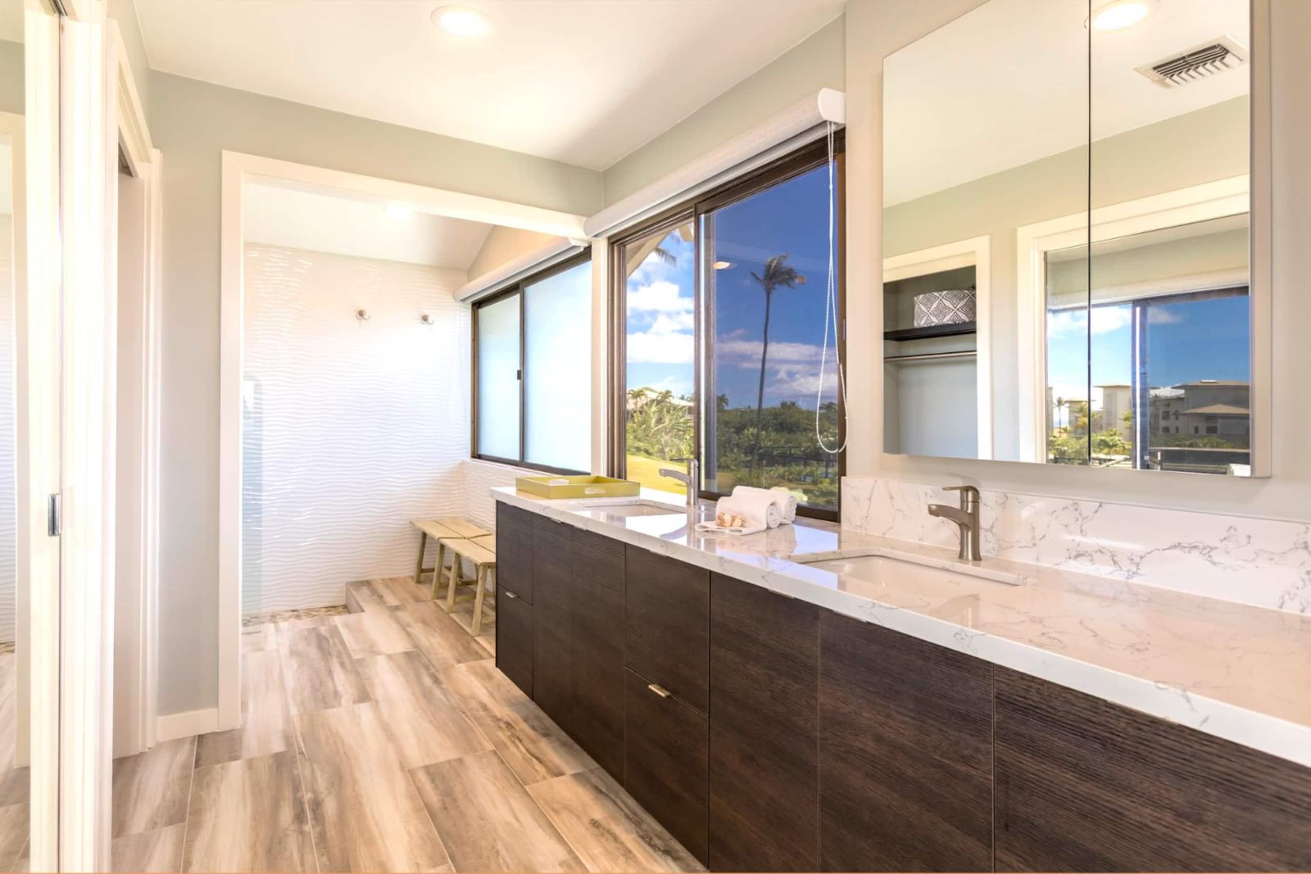 Condo in Lahaina · ★4.94 · 2 bedrooms · 3 beds · 2 baths - Image 26