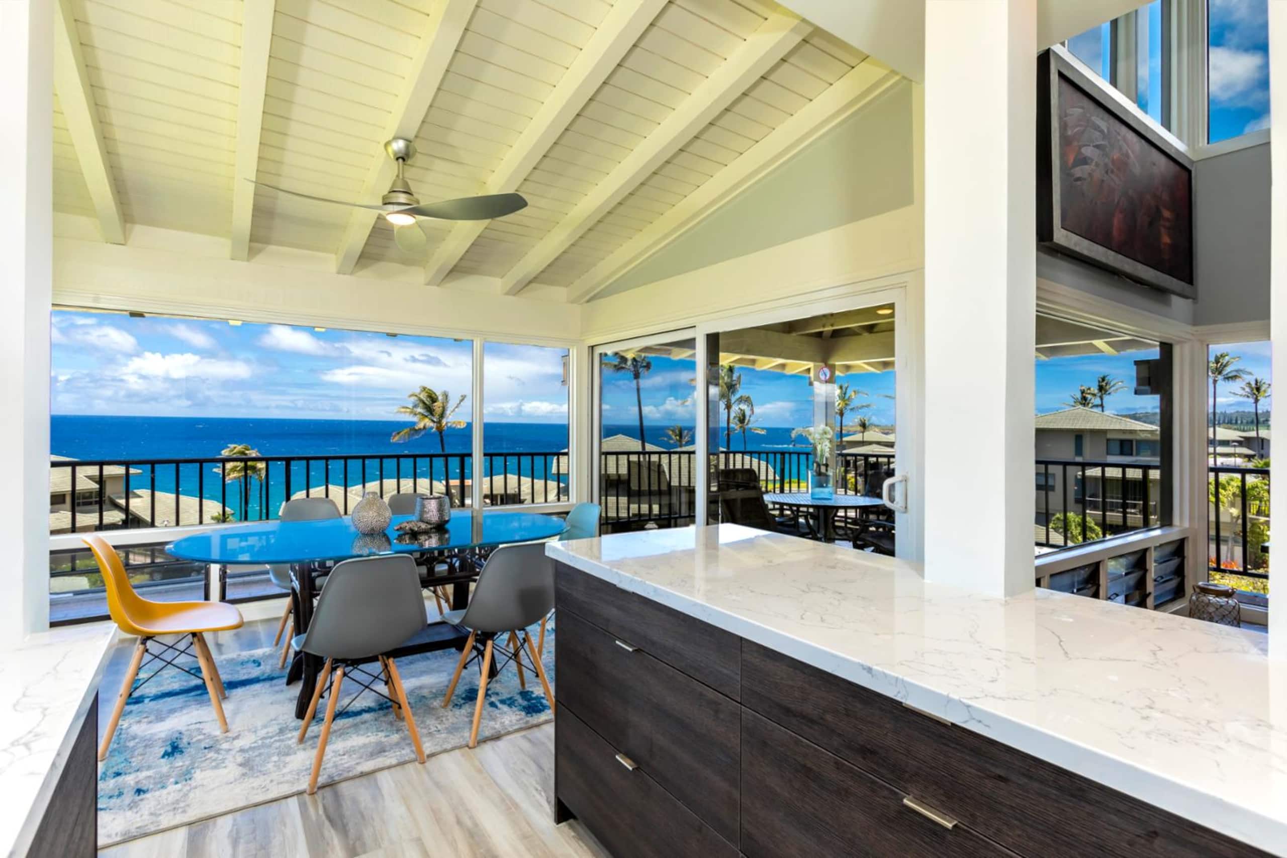 Condo in Lahaina · ★4.94 · 2 bedrooms · 3 beds · 2 baths - Image 14
