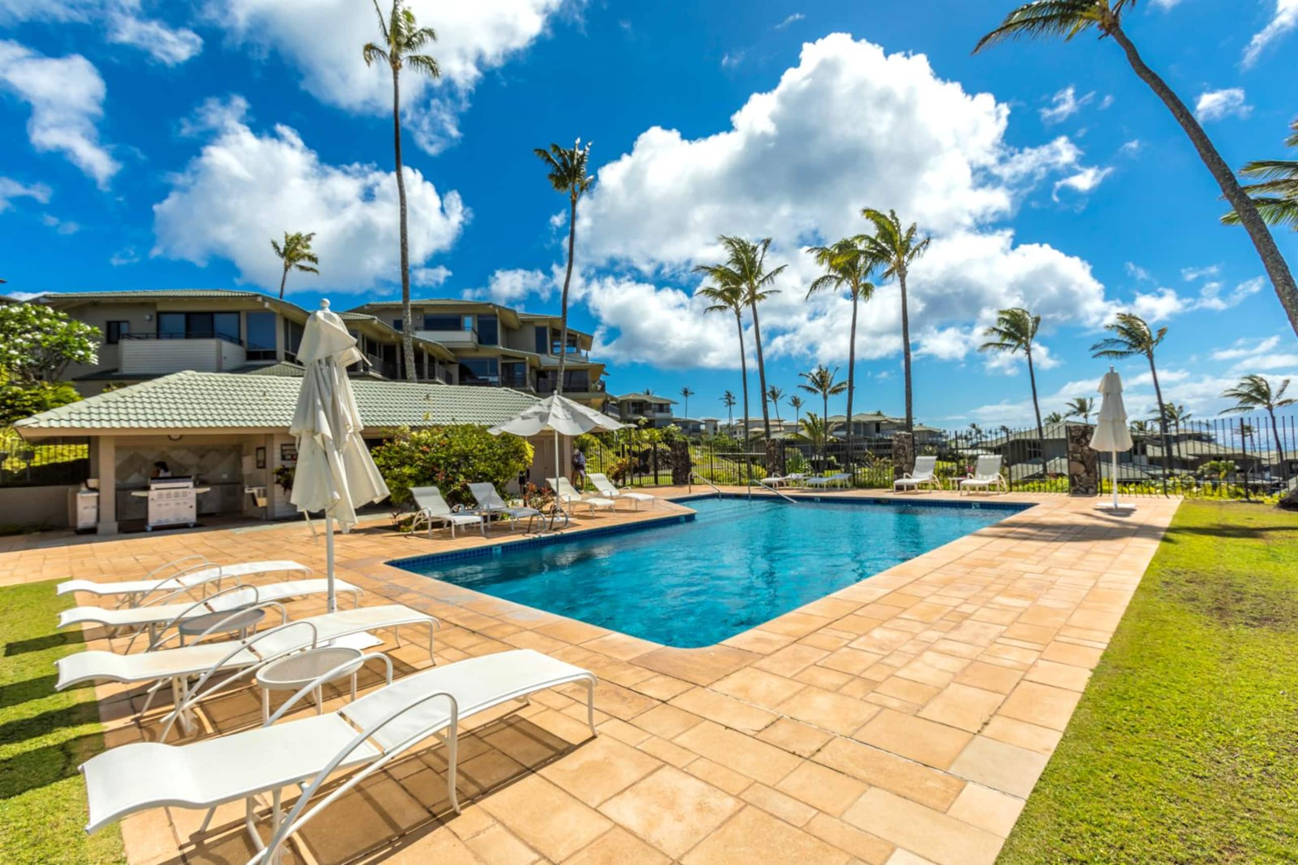 Condo in Lahaina · ★4.94 · 2 bedrooms · 3 beds · 2 baths - Image 42