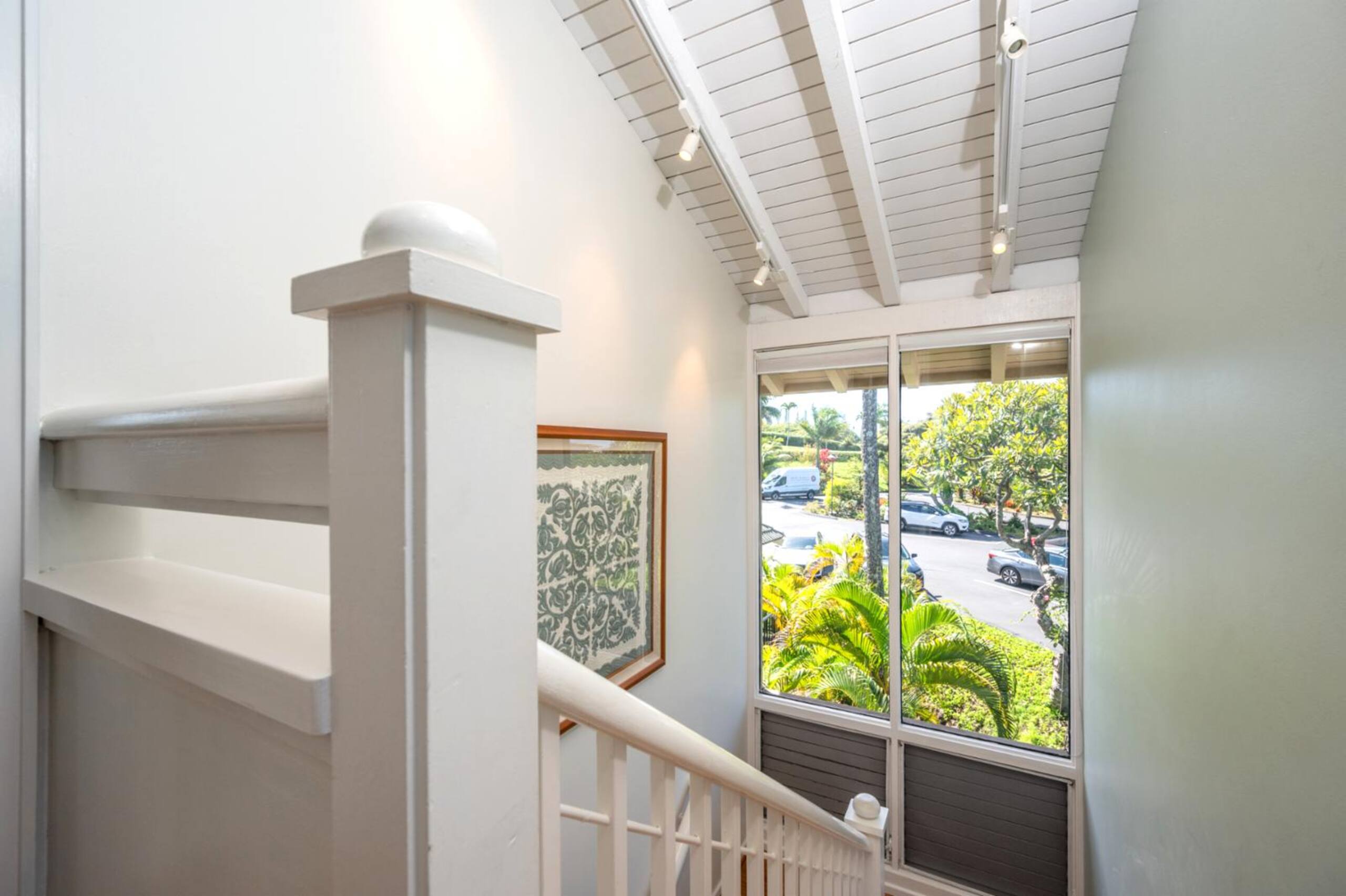 Condo in Lahaina · ★4.67 · 1 bedroom · 2 beds · 2 baths - Image 31