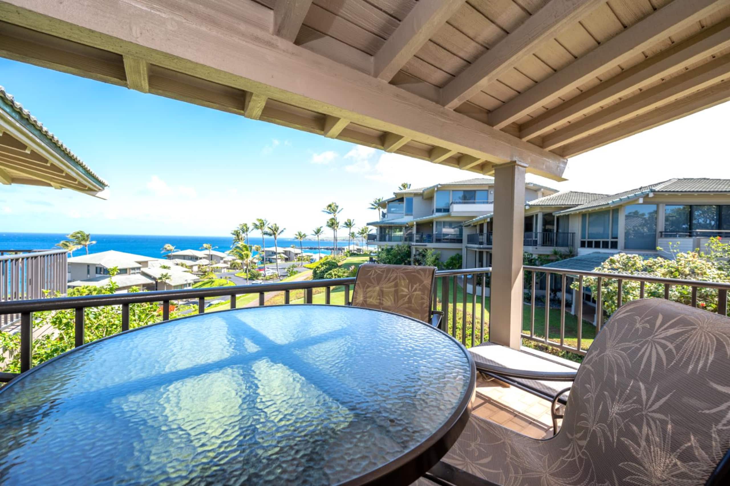 Condo in Lahaina · ★4.67 · 1 bedroom · 2 beds · 2 baths - Image 12