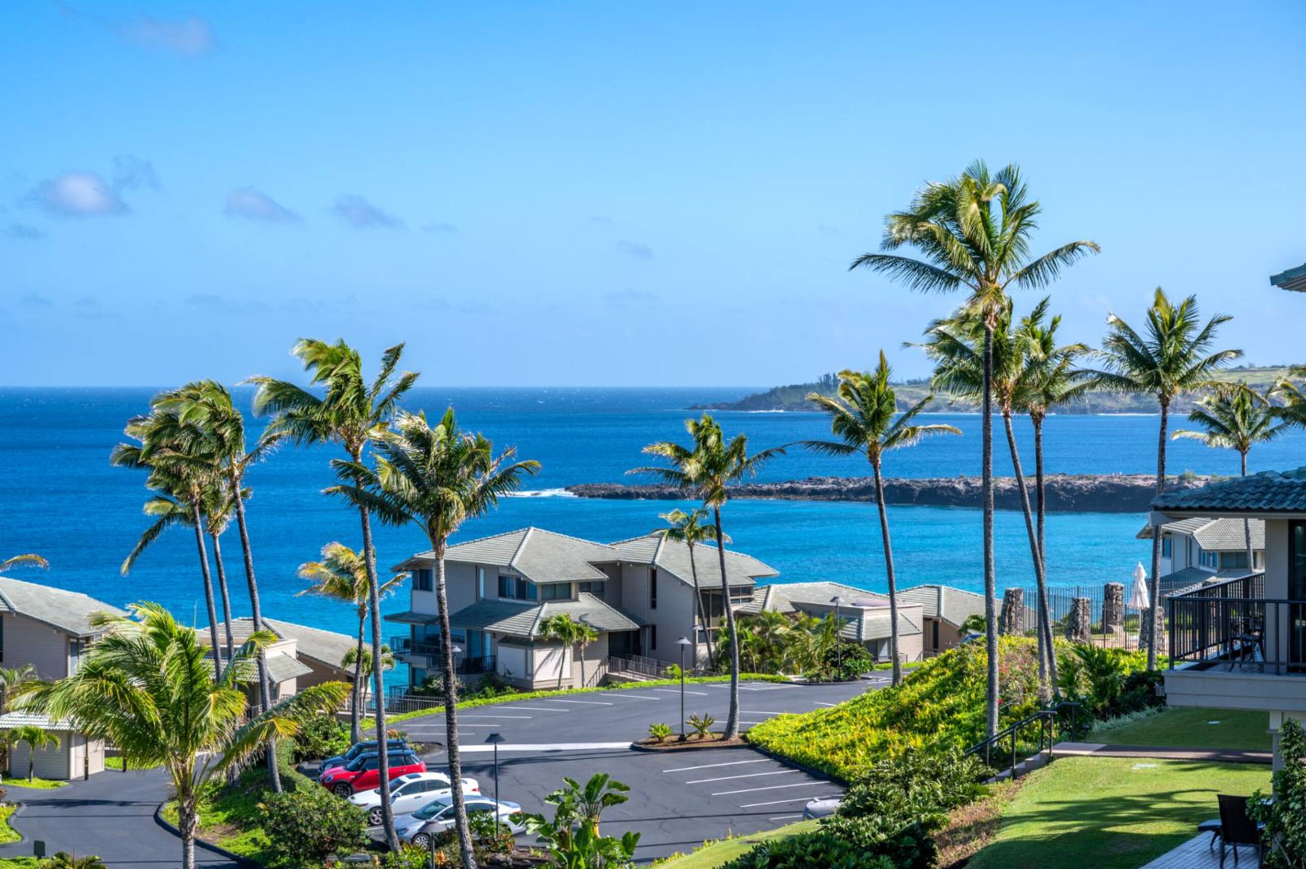 Condo in Lahaina · ★4.67 · 1 bedroom · 2 beds · 2 baths - Image 10