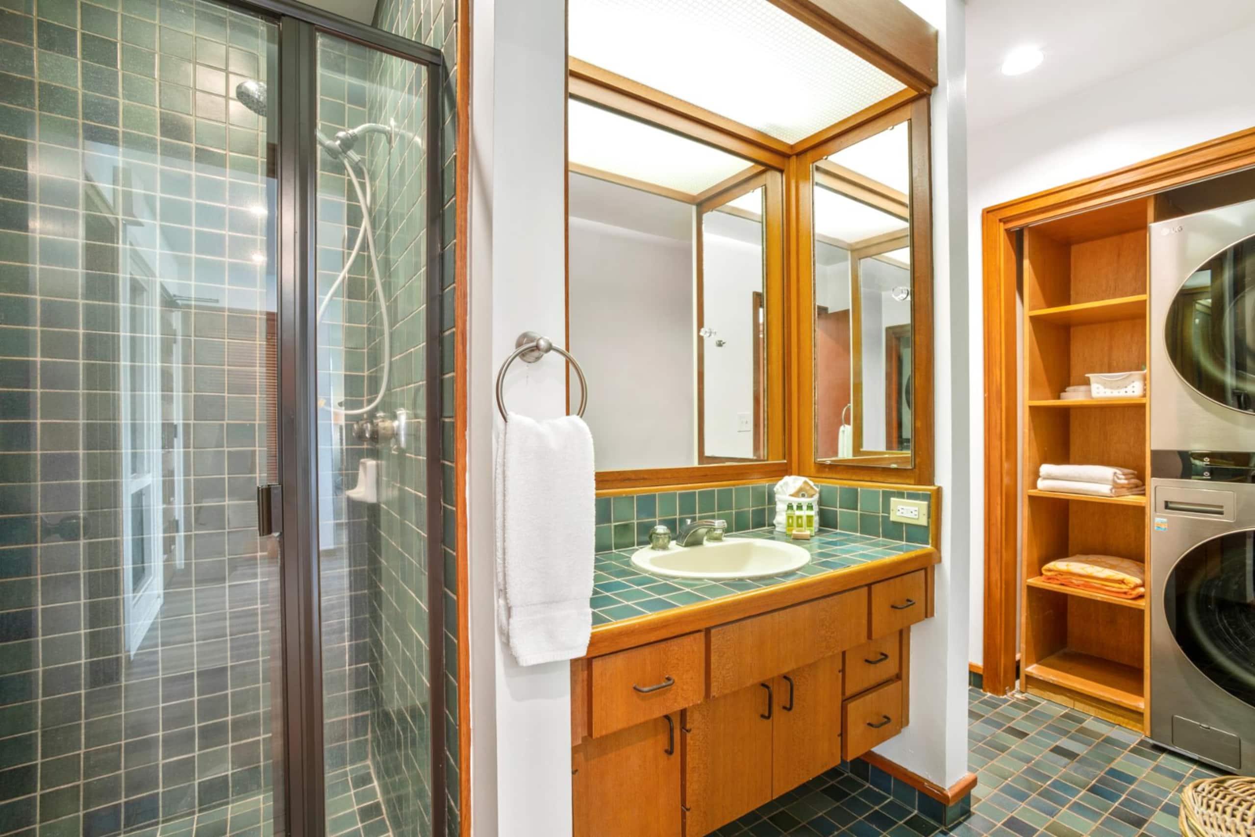 Condo in Lahaina · ★4.73 · 1 bedroom · 1 bed · 2 baths - Image 23
