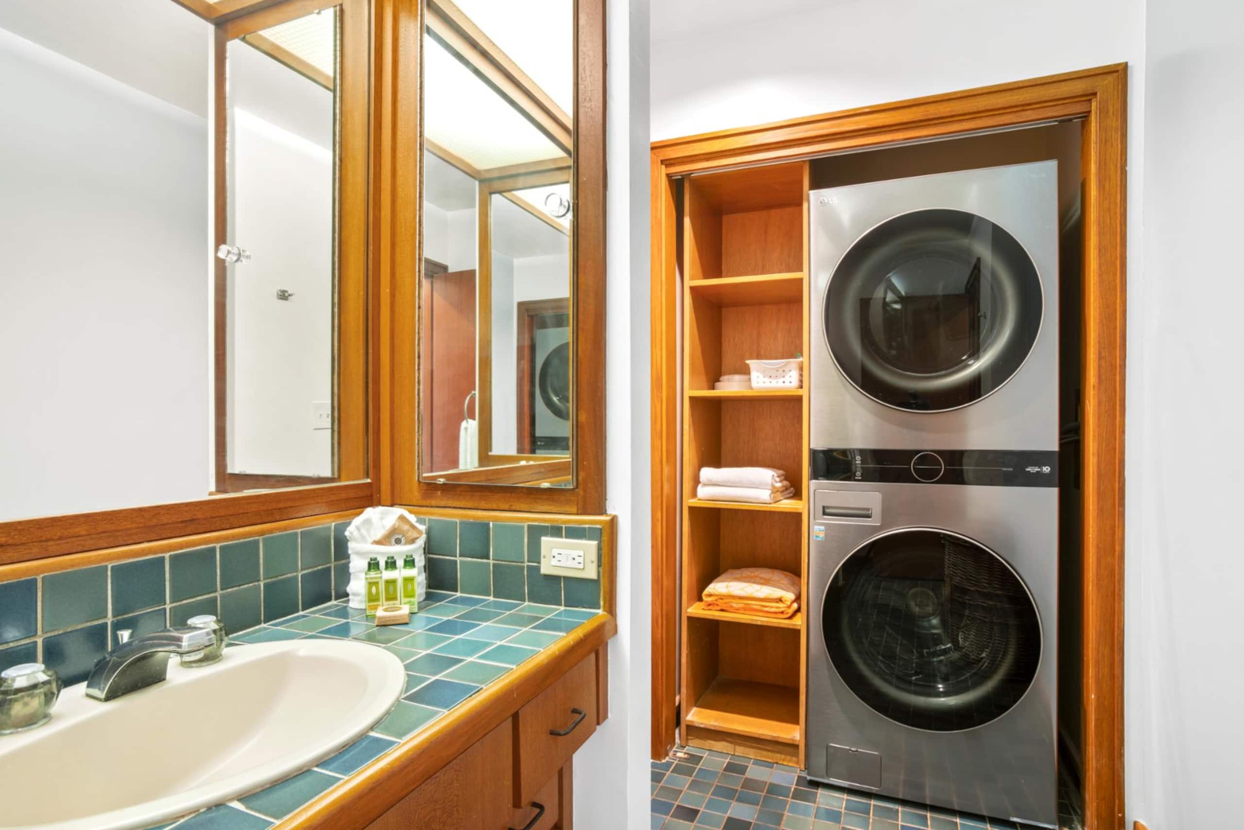 Condo in Lahaina · ★4.73 · 1 bedroom · 1 bed · 2 baths - Image 24