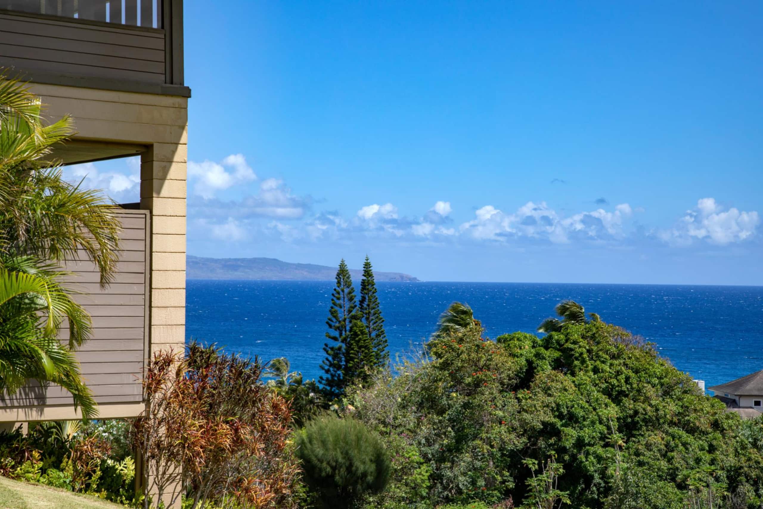 Condo in Lahaina · ★4.73 · 1 bedroom · 1 bed · 2 baths - Image 2