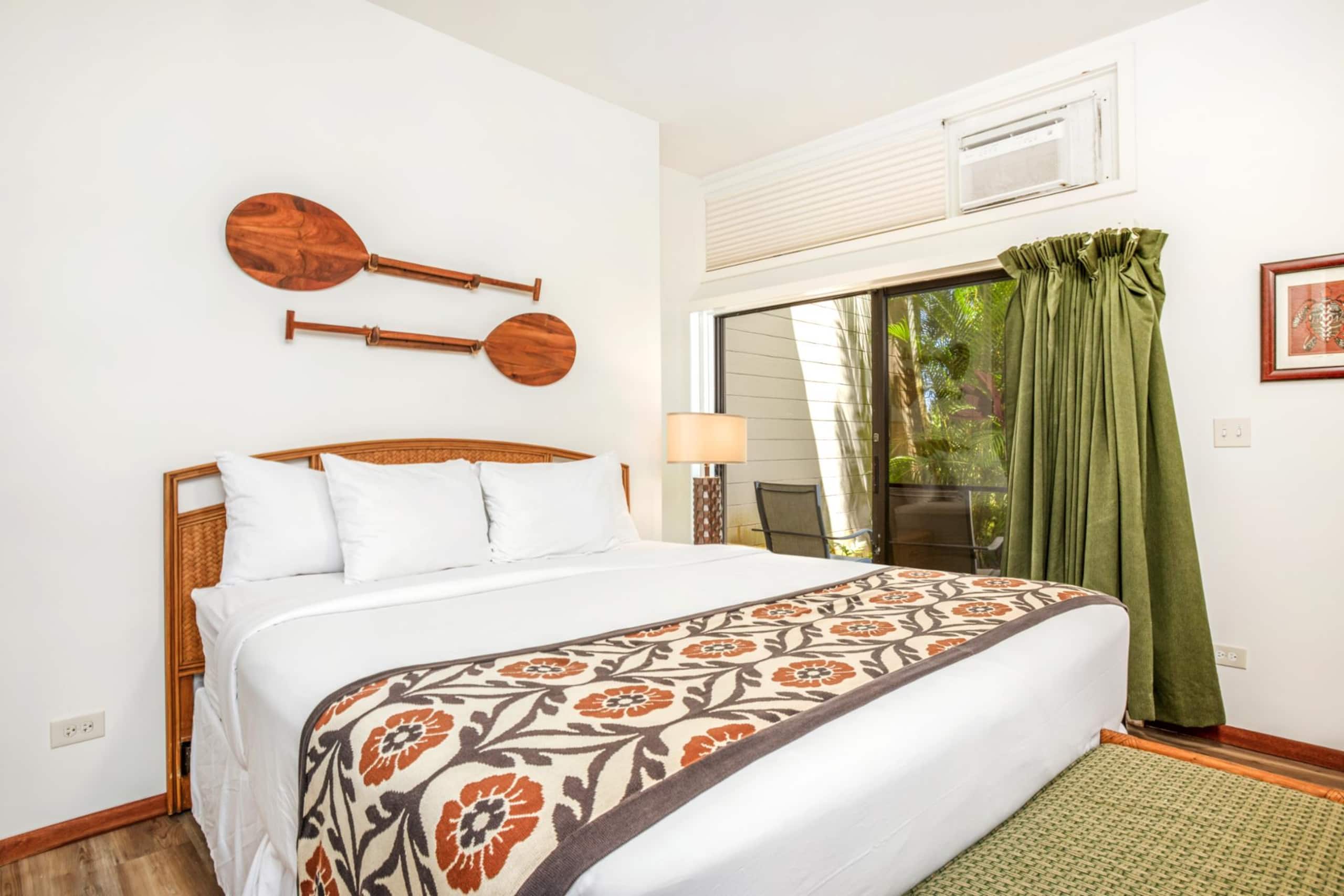 Condo in Lahaina · ★4.73 · 1 bedroom · 1 bed · 2 baths - Image 18