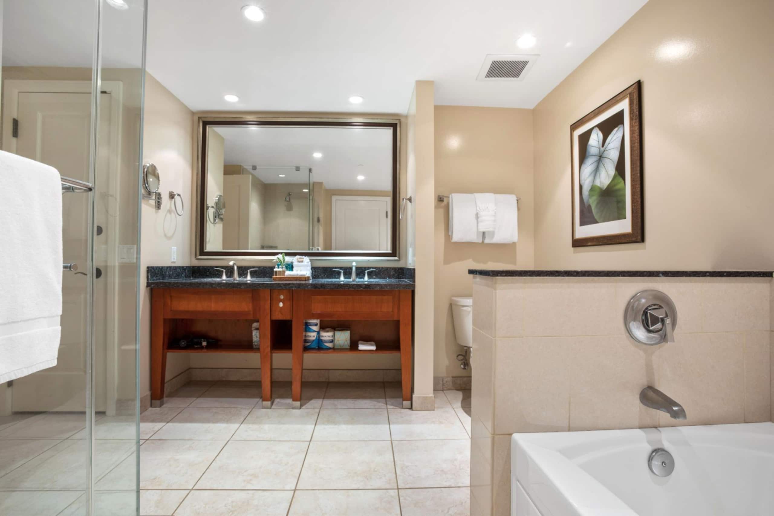 Condo in Lahaina · ★4.71 · 1 bedroom · 2 beds · 1 bath - Image 34