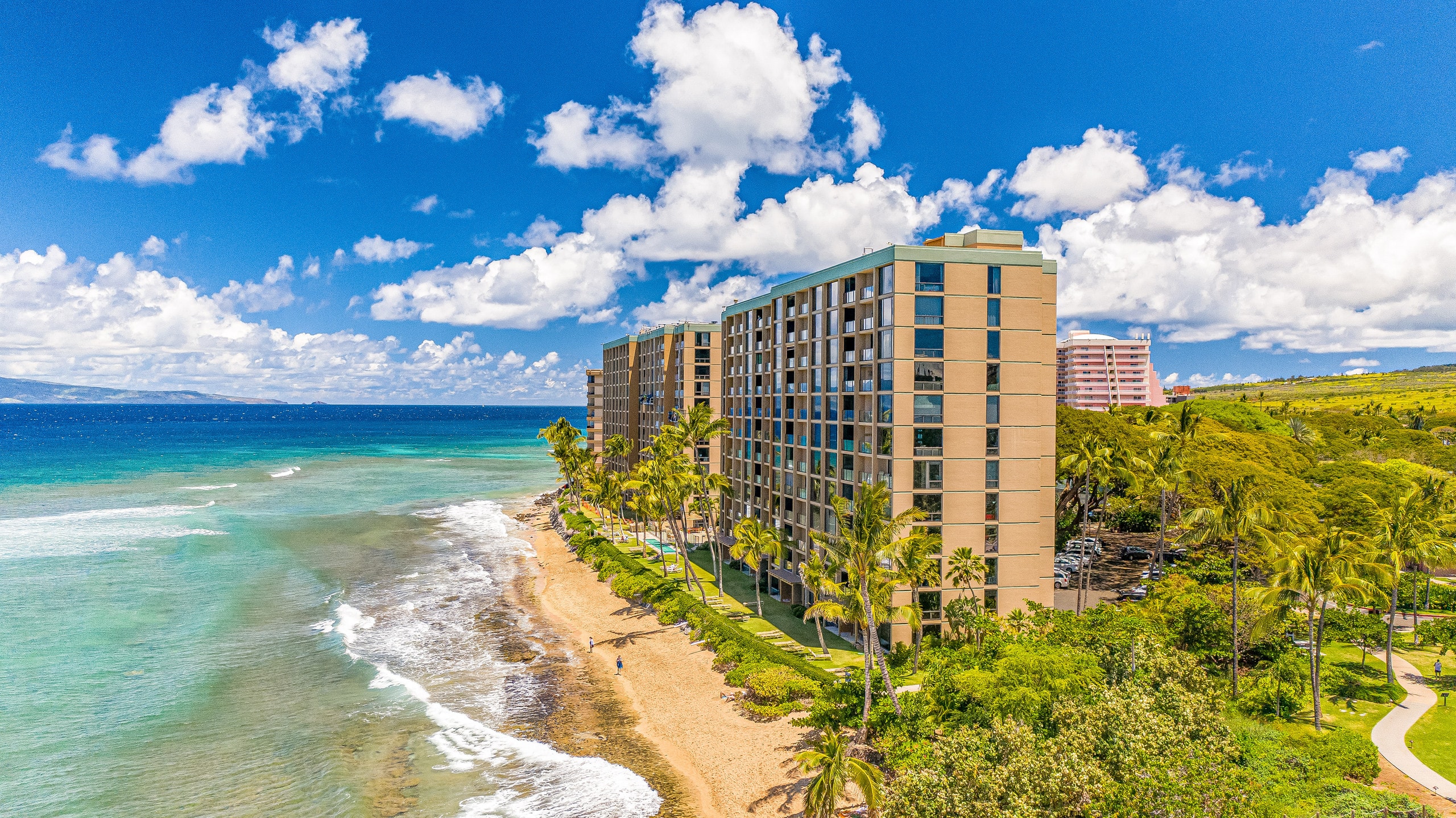 Condo in Lahaina · ★4.89 · 1 bedroom · 2 beds · 2 baths - Image 34