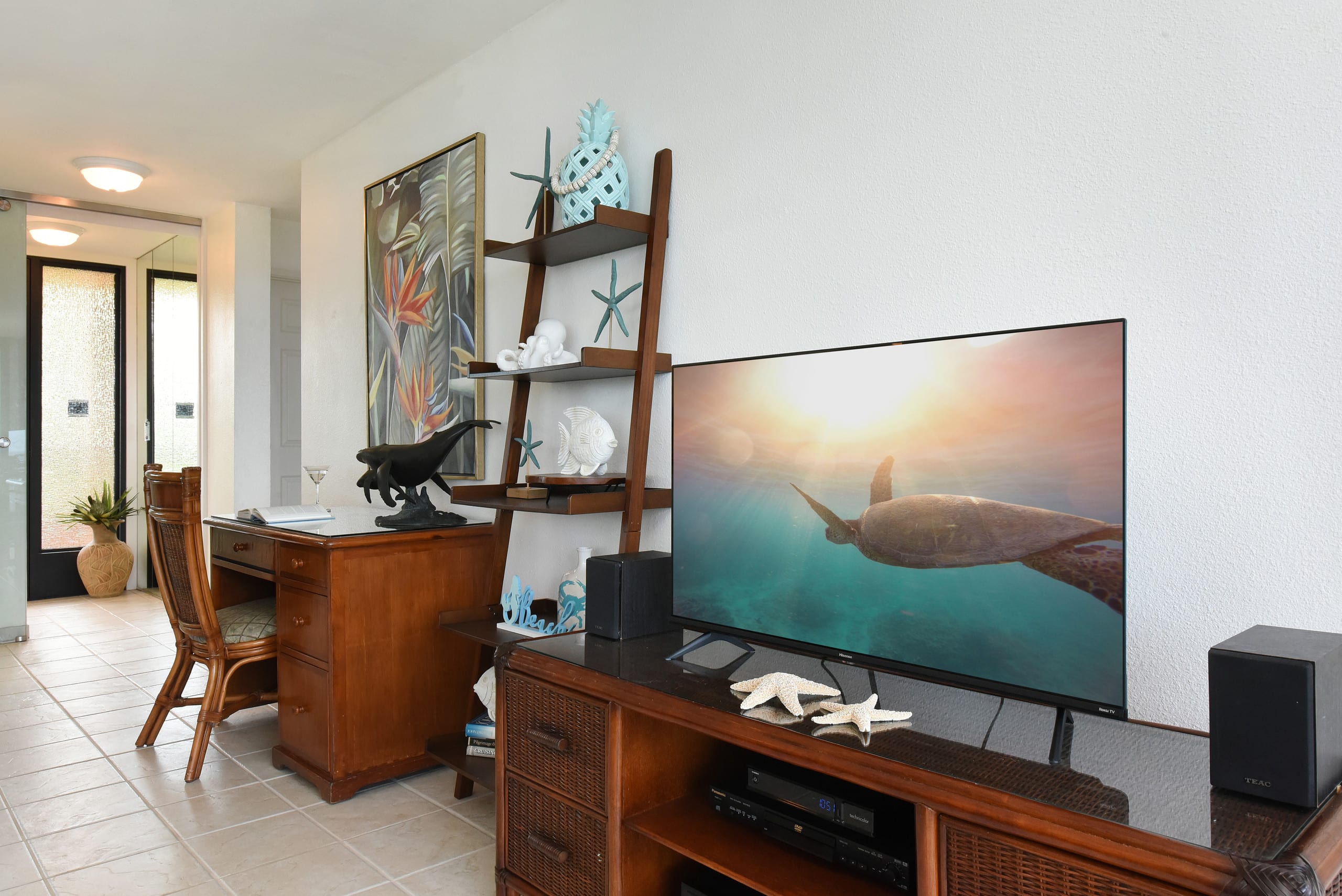 Condo in Lahaina · ★4.89 · 1 bedroom · 2 beds · 2 baths - Image 20