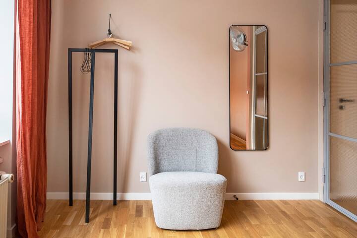 The Lakes 3BR by Daniel&Jacob’s gallery image 5