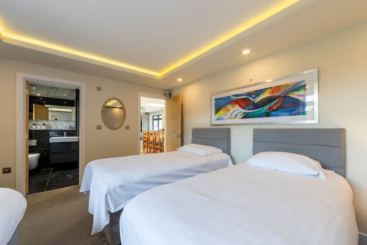 Spálňa v maringotke, Somerset