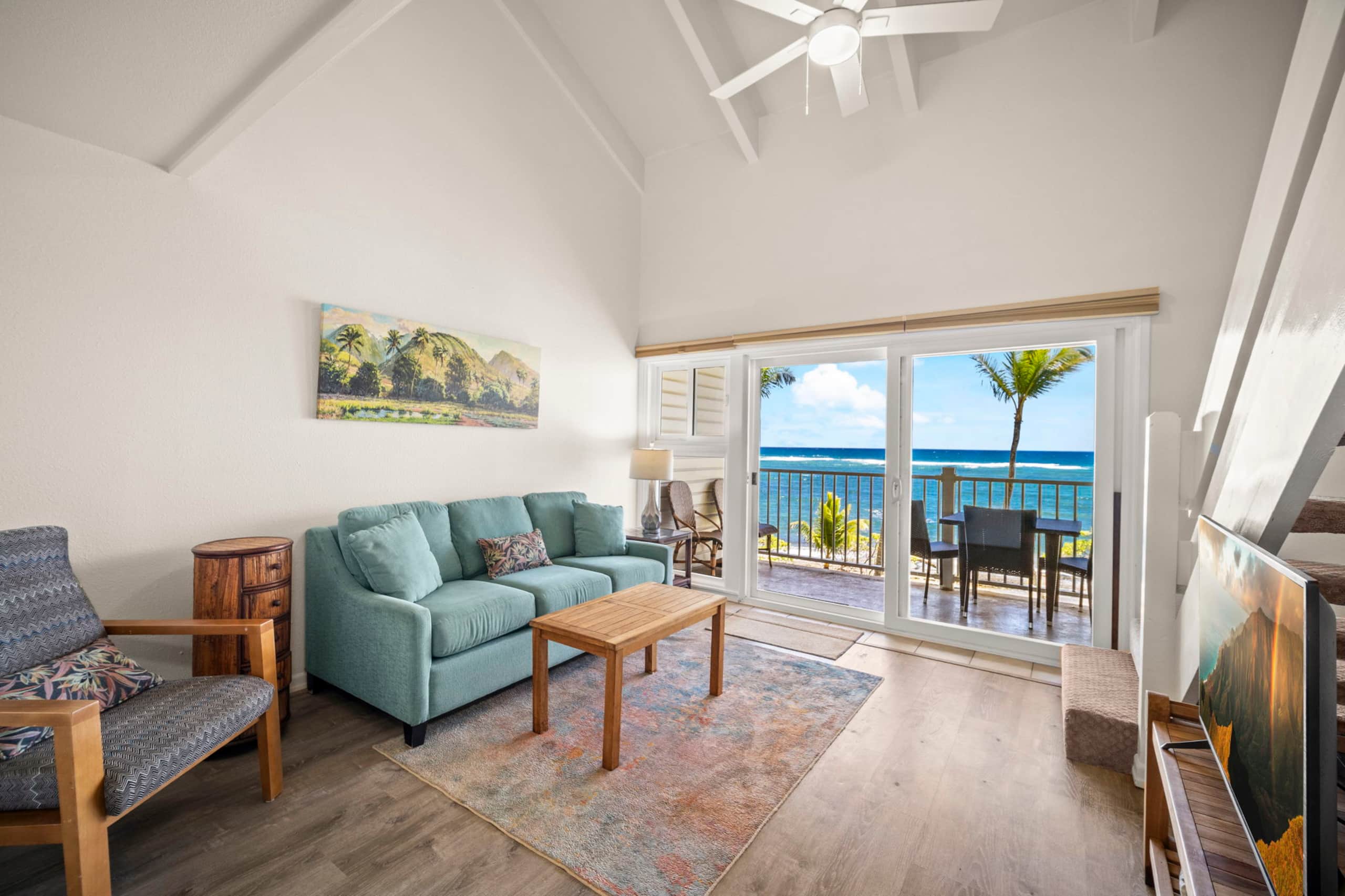 Kapaa Shore Resort 309, Oceanfront, Walk to Beach - Photo 2