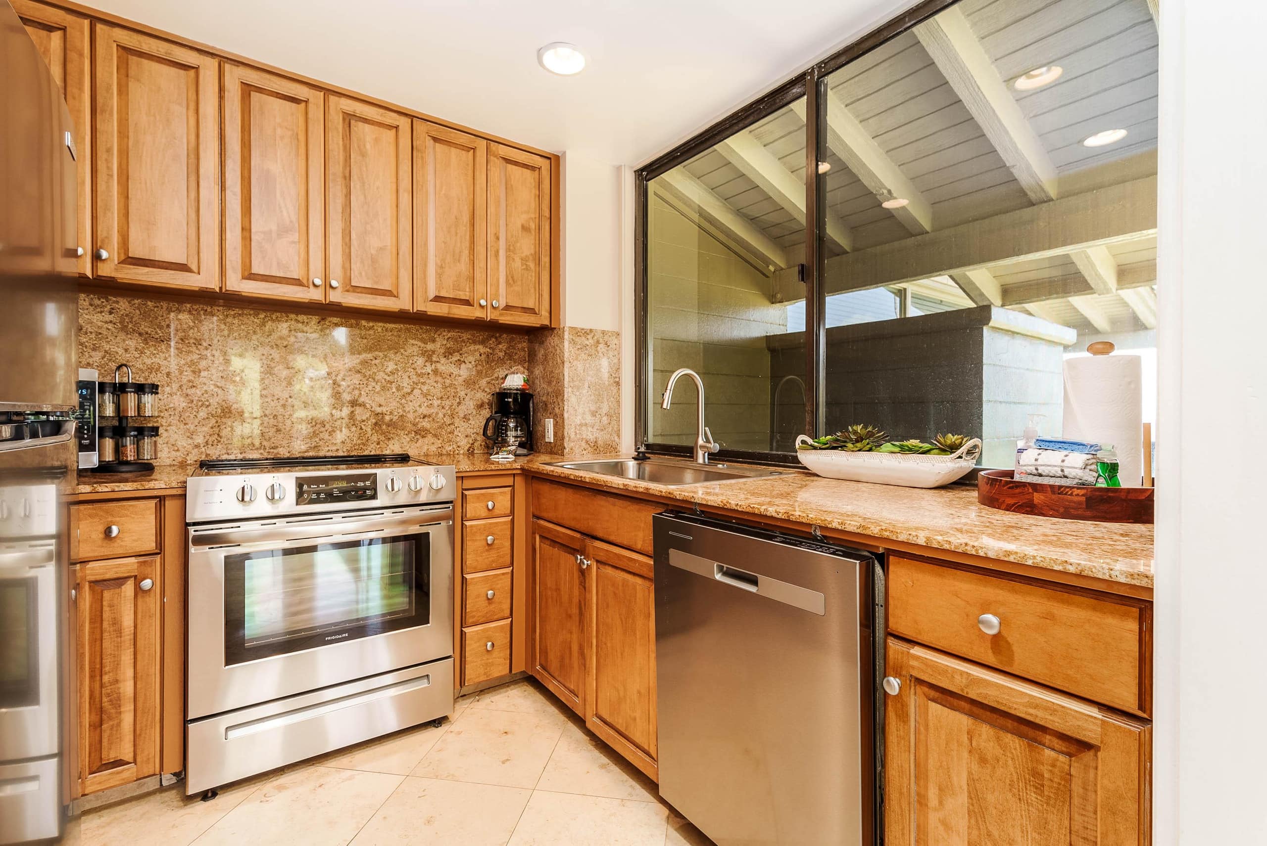 Villa in Lahaina · ★4.86 · 1 bedroom · 2 beds · 1 bath - Image 12