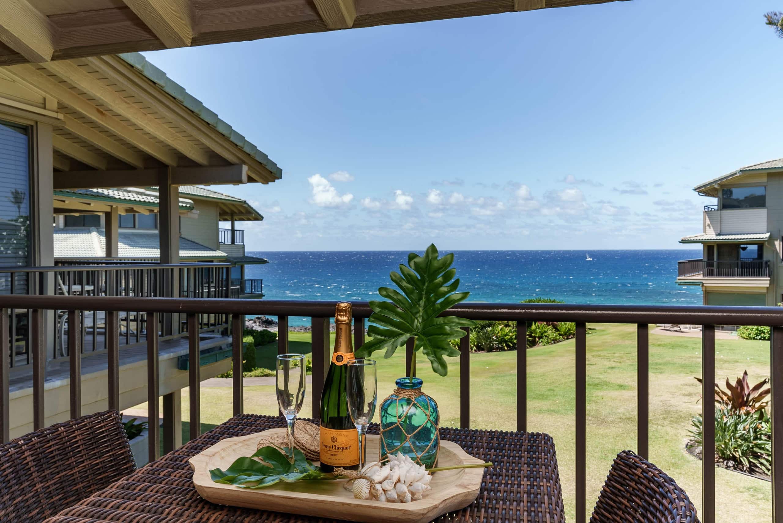 Villa in Lahaina · ★4.86 · 1 bedroom · 2 beds · 1 bath - Image 13