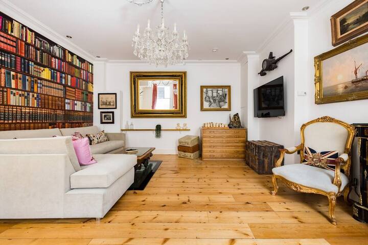 Spacious 4 Bed Apartment Opposite British Museum gallery image 5
