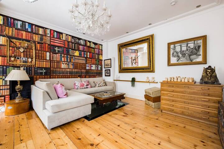 Spacious 4 Bed Apartment Opposite British Museum gallery image 3