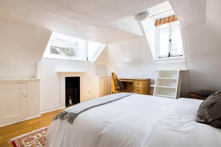 2 Bed Apartment, Quiet Street Near British Museum gallery image 5