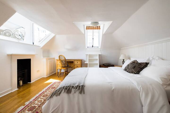 2 Bed Apartment, Quiet Street Near British Museum gallery image 4