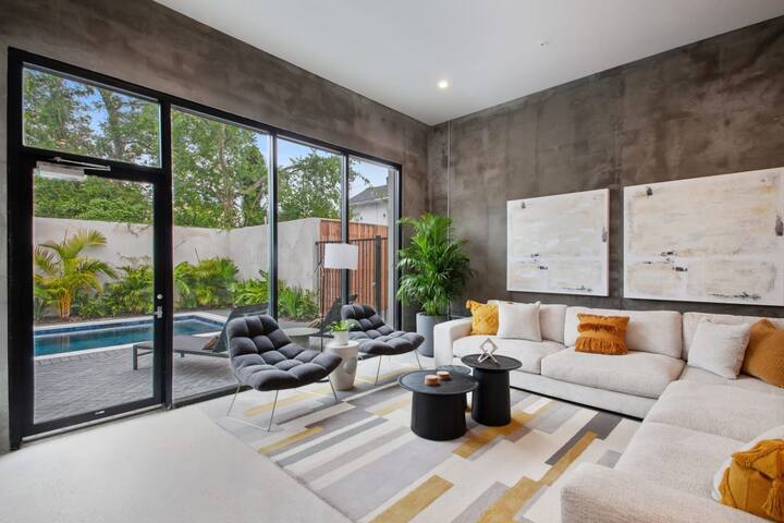 Claudia Hotel – Sense of Calm and Relaxation gallery image 2