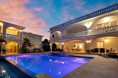Villa Playa Oria/ /Beachfront Luxury