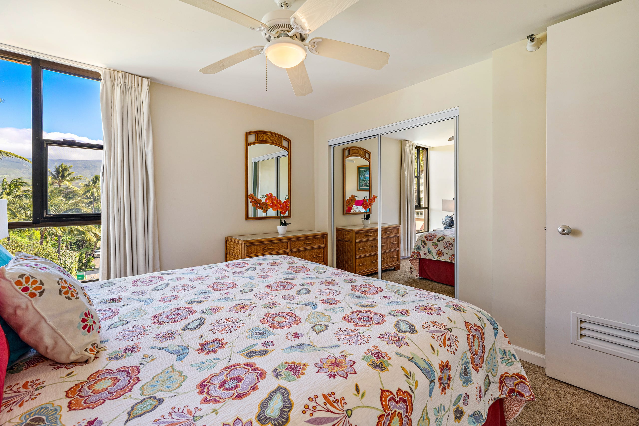 Condo in Lahaina · ★4.91 · 1 bedroom · 3 beds · 1 bath - Image 31