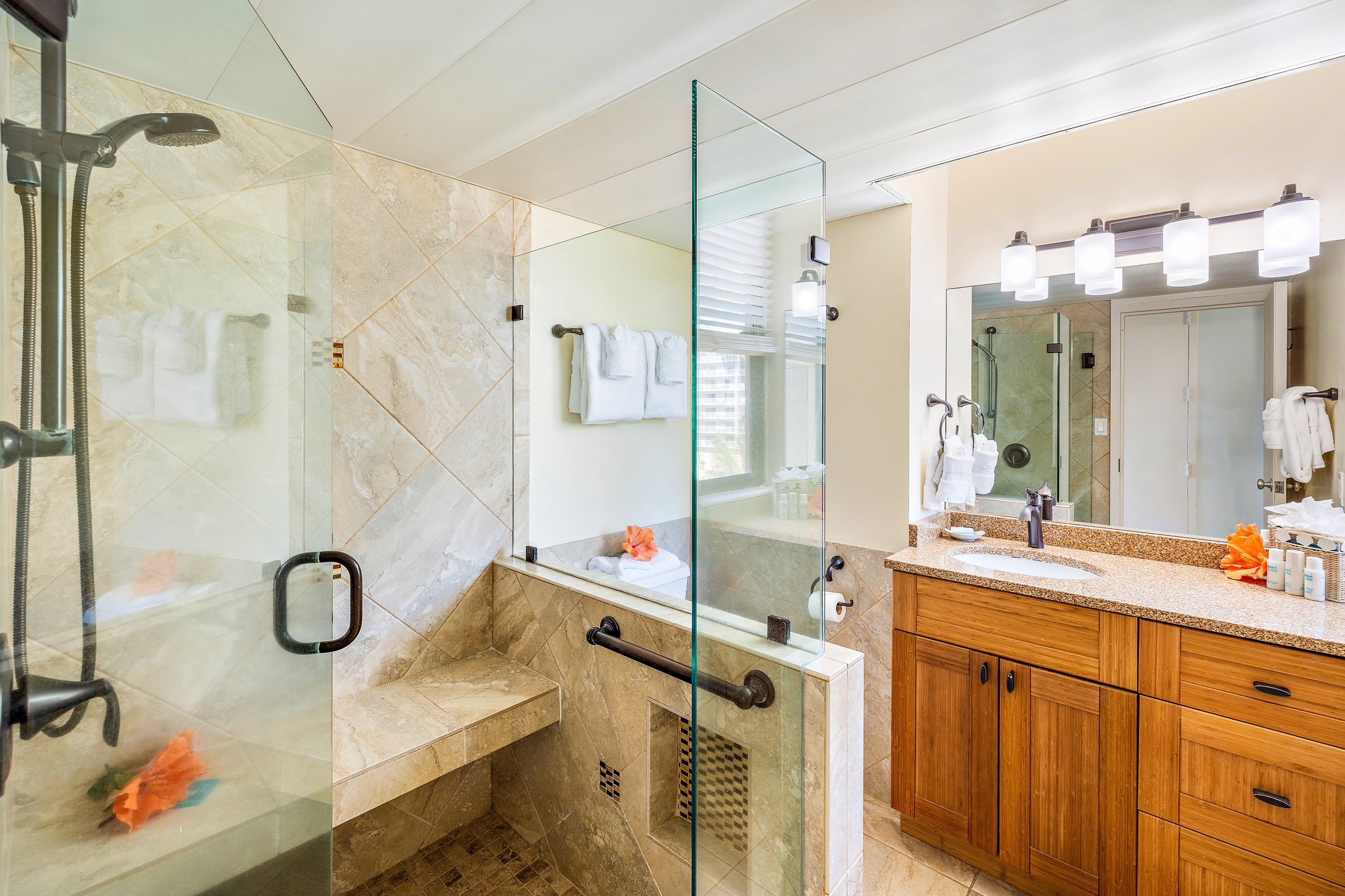 Condo in Lahaina · ★4.91 · 1 bedroom · 3 beds · 1 bath - Image 33