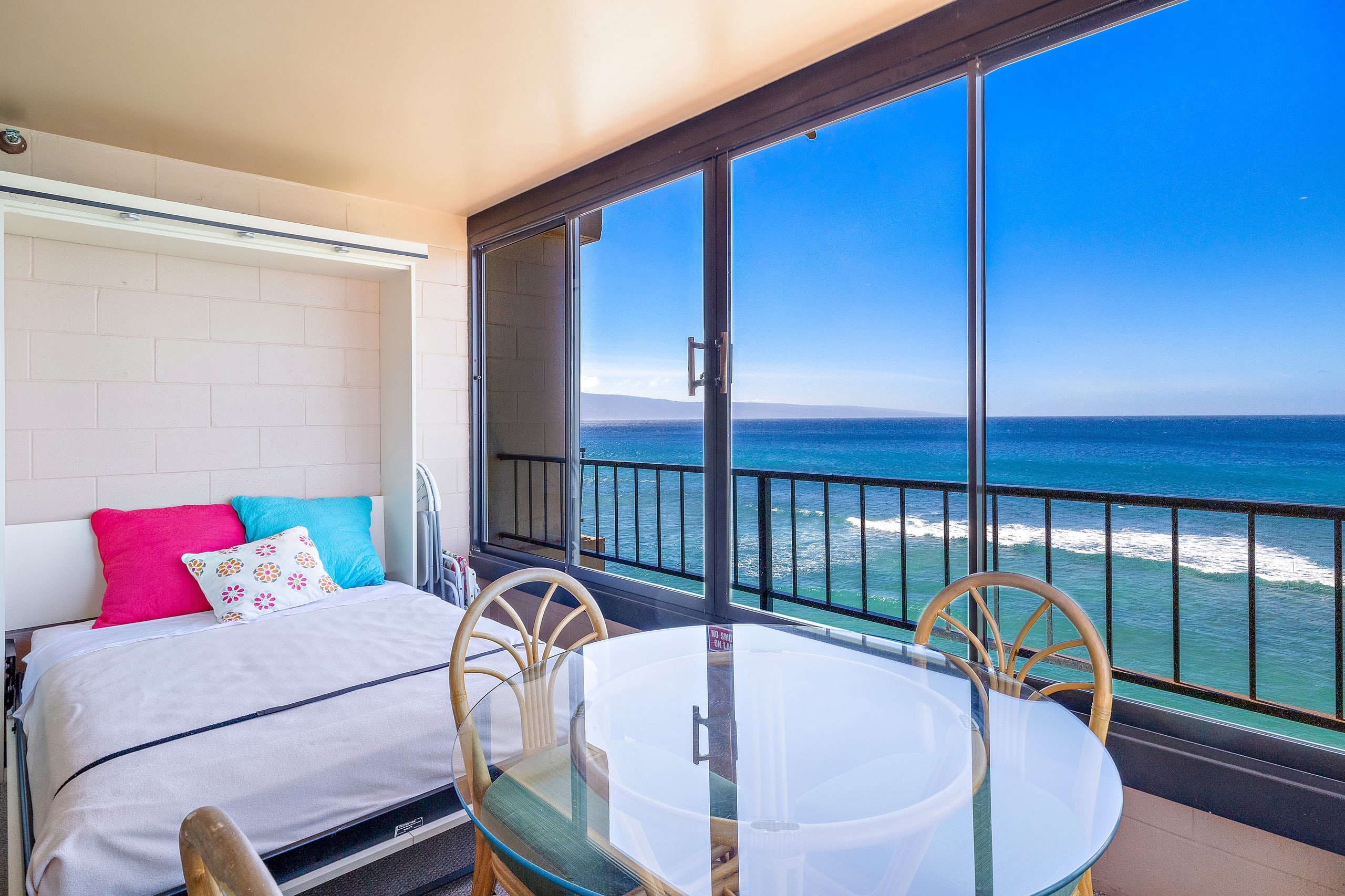 Condo in Lahaina · ★4.91 · 1 bedroom · 3 beds · 1 bath - Image 23