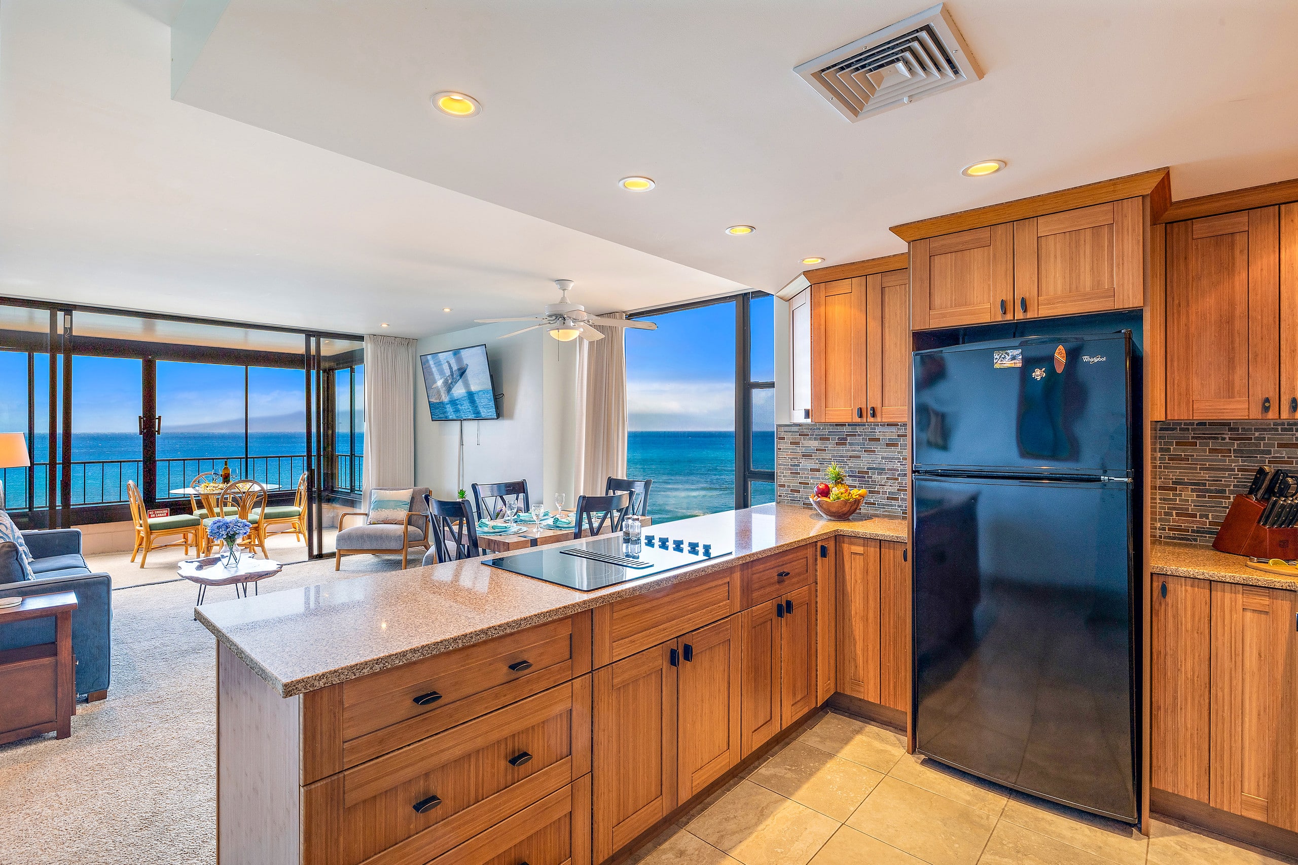 Condo in Lahaina · ★4.91 · 1 bedroom · 3 beds · 1 bath - Image 3