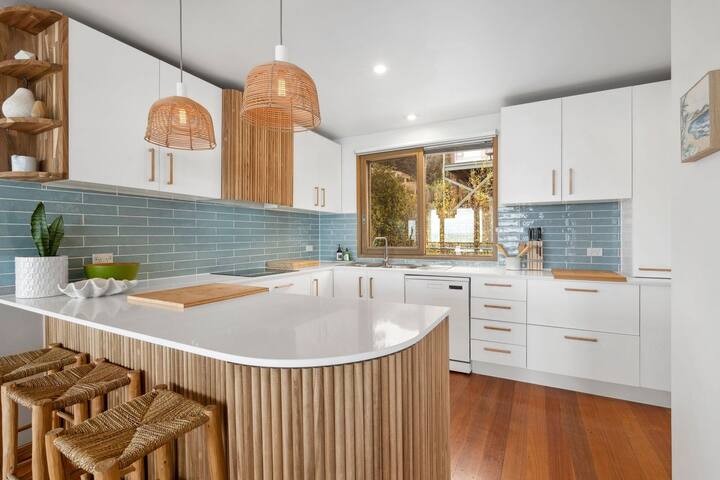 Nautica – Breath-taking ocean views gallery image 3