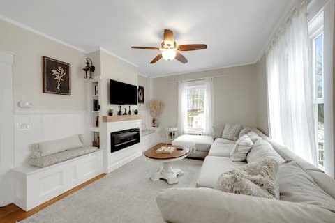 Main House - 3 Story 5 Bed/ 3 Bath - Wolfeboro