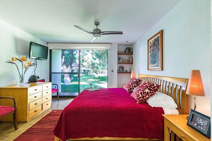 תמונה של כל החדר