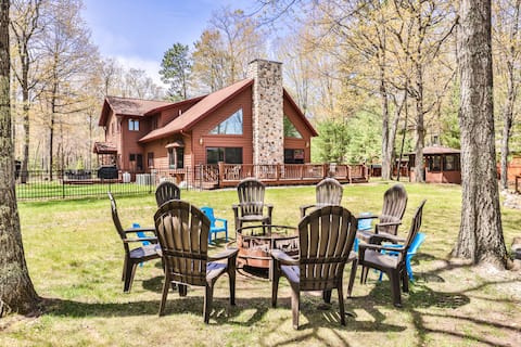 Lakeside home with hot tub, dock, gazebo, firepit!